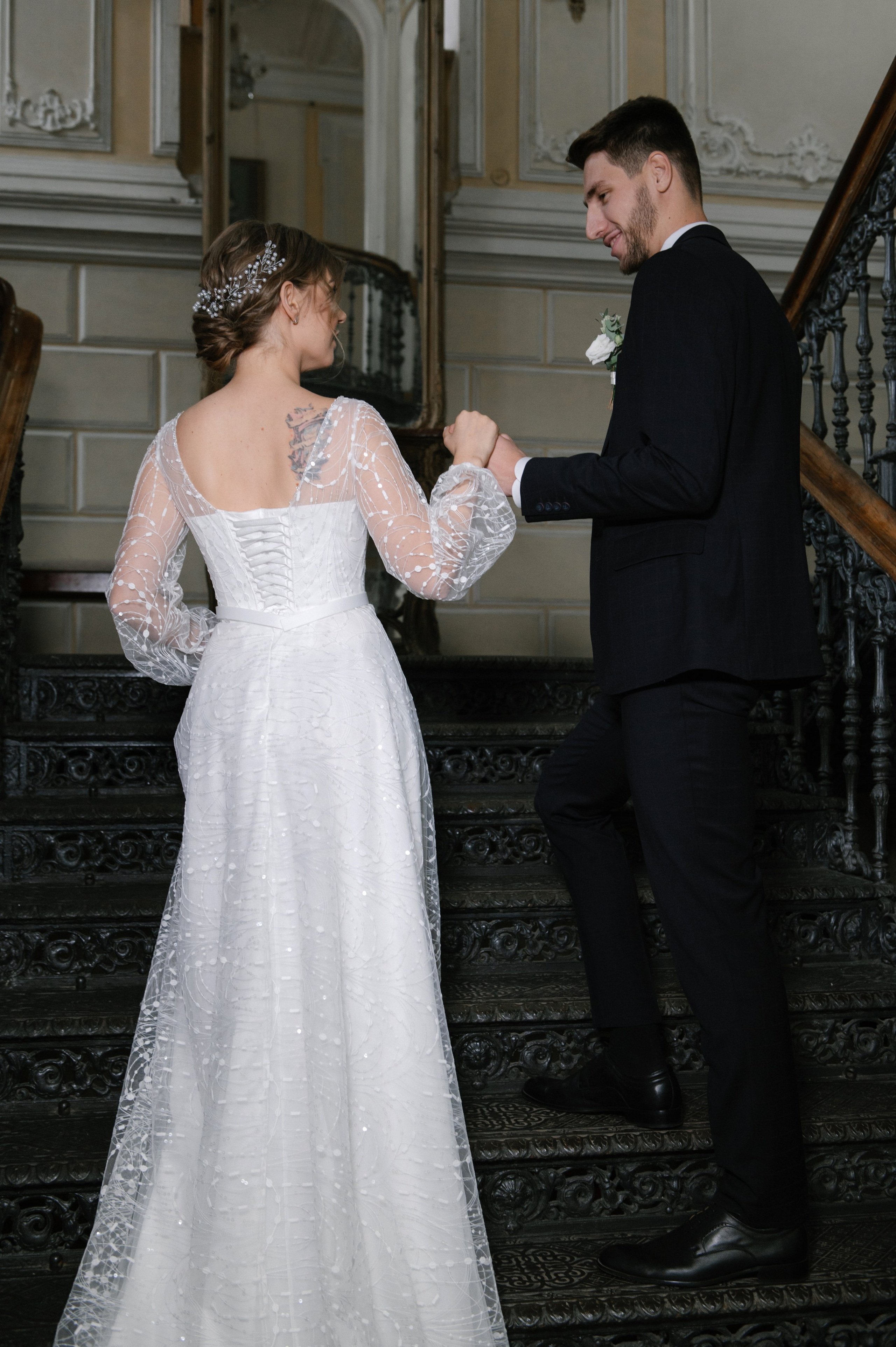 Свадебная фотосессия в Читальне имени Пушкина и камерный банкет в ресторане «Гусятникоff». Семейный и свадебный фотограф в Москве Татьяна Николаева