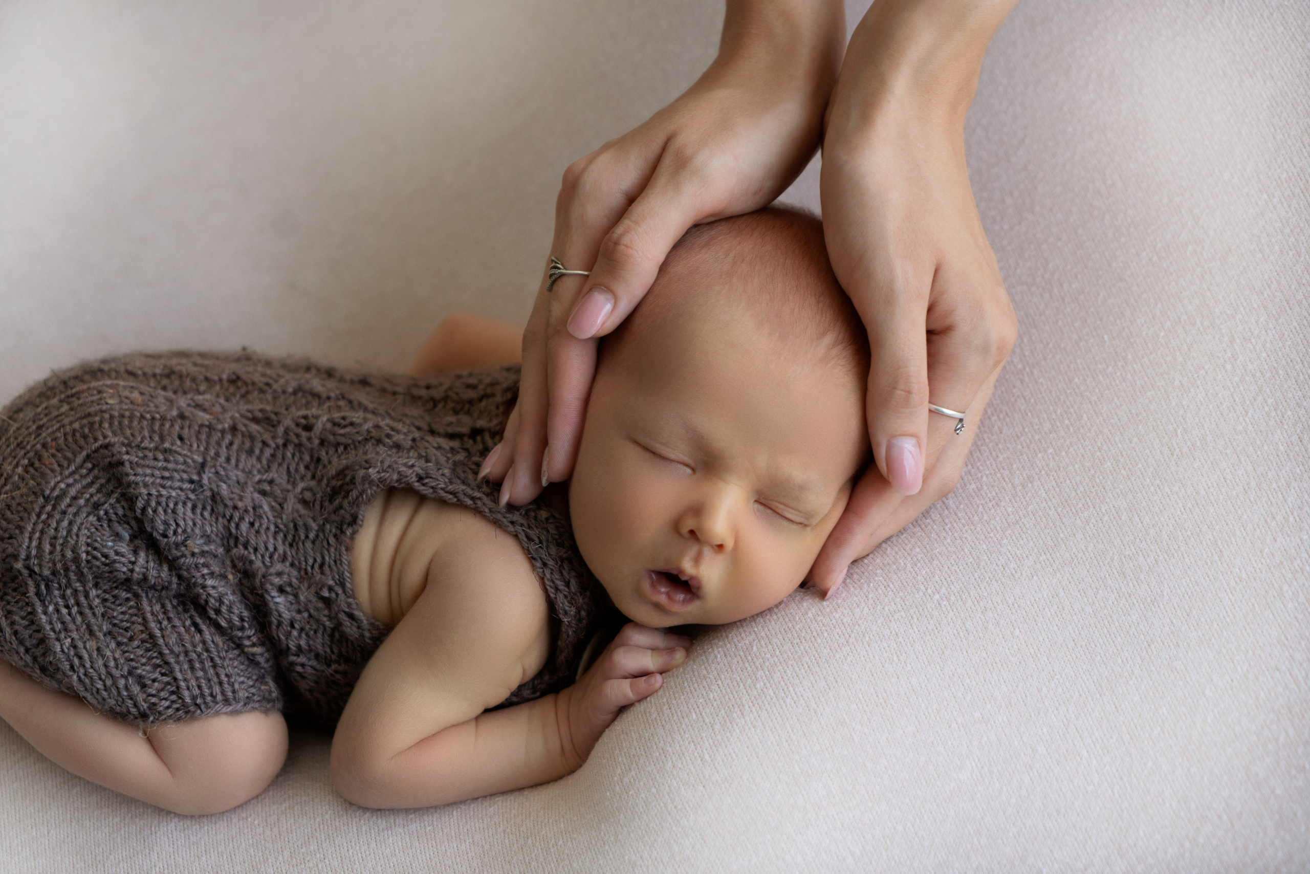 Newborn — мальчики. Фотосессия беременности в Барнауле