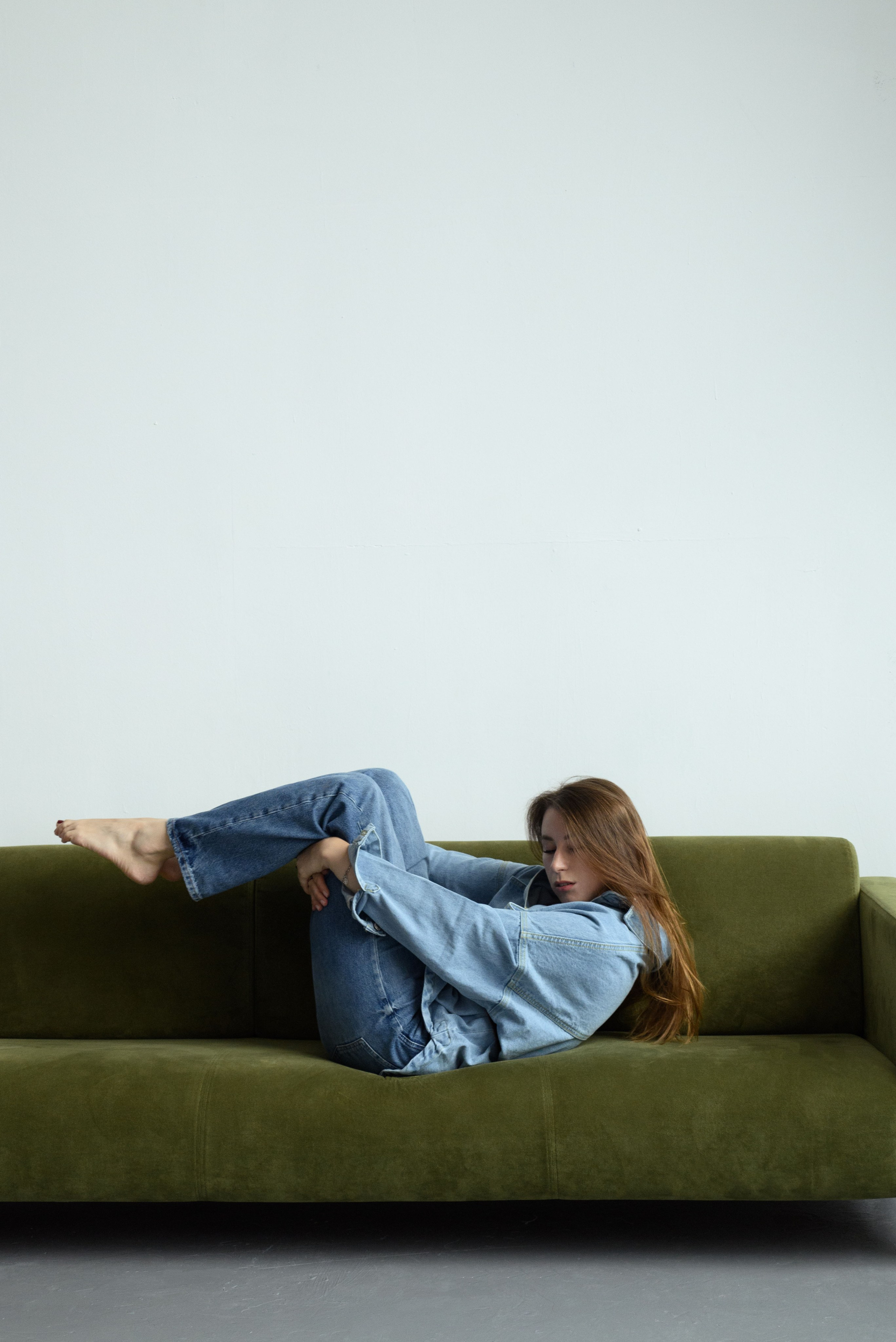 Аня индивидуальная студийная фотосессия. Профессиональный фотограф в Твери Иванова Юлия