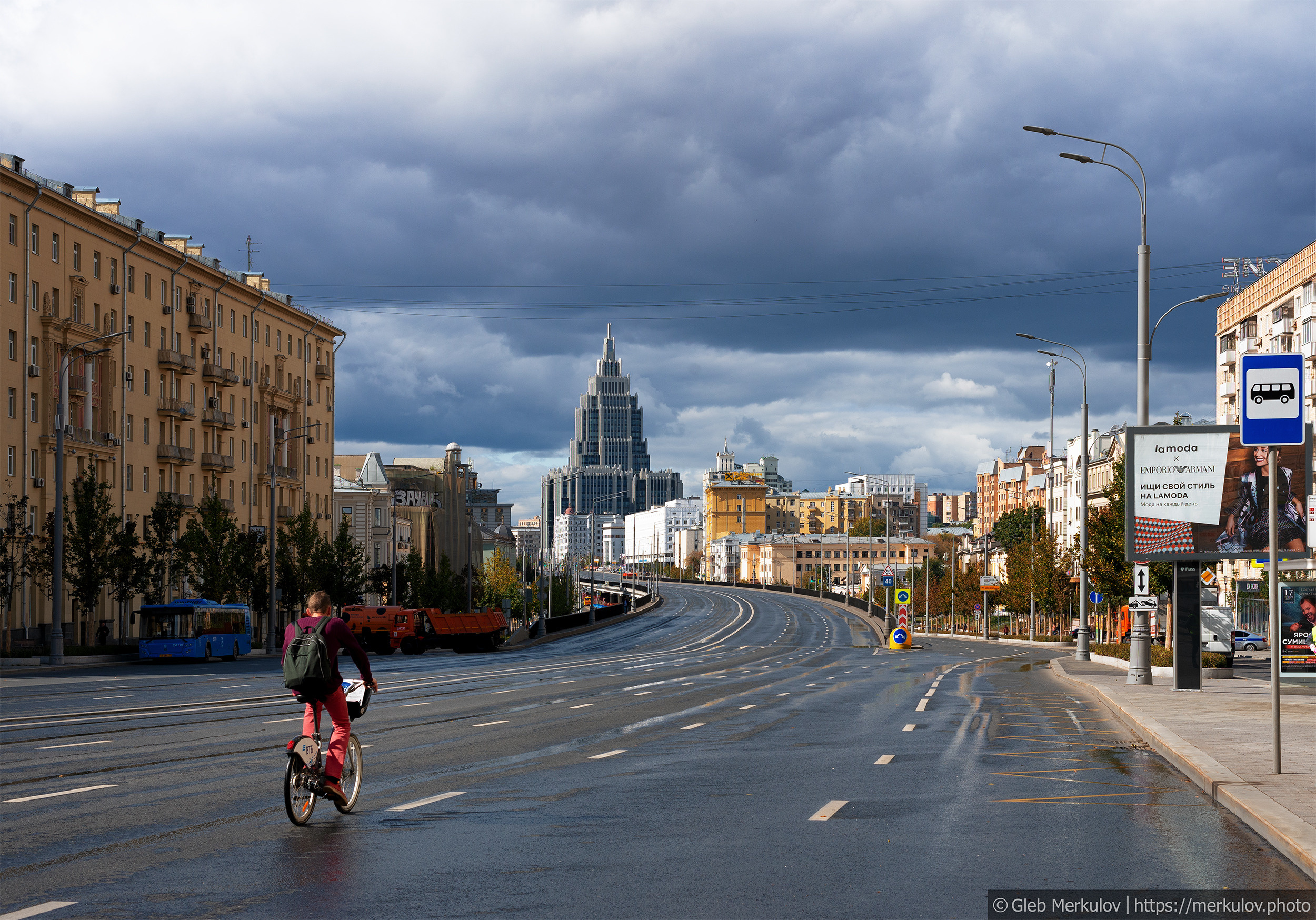 Пустое Садовое кольцо после парада городской техники 2019 года