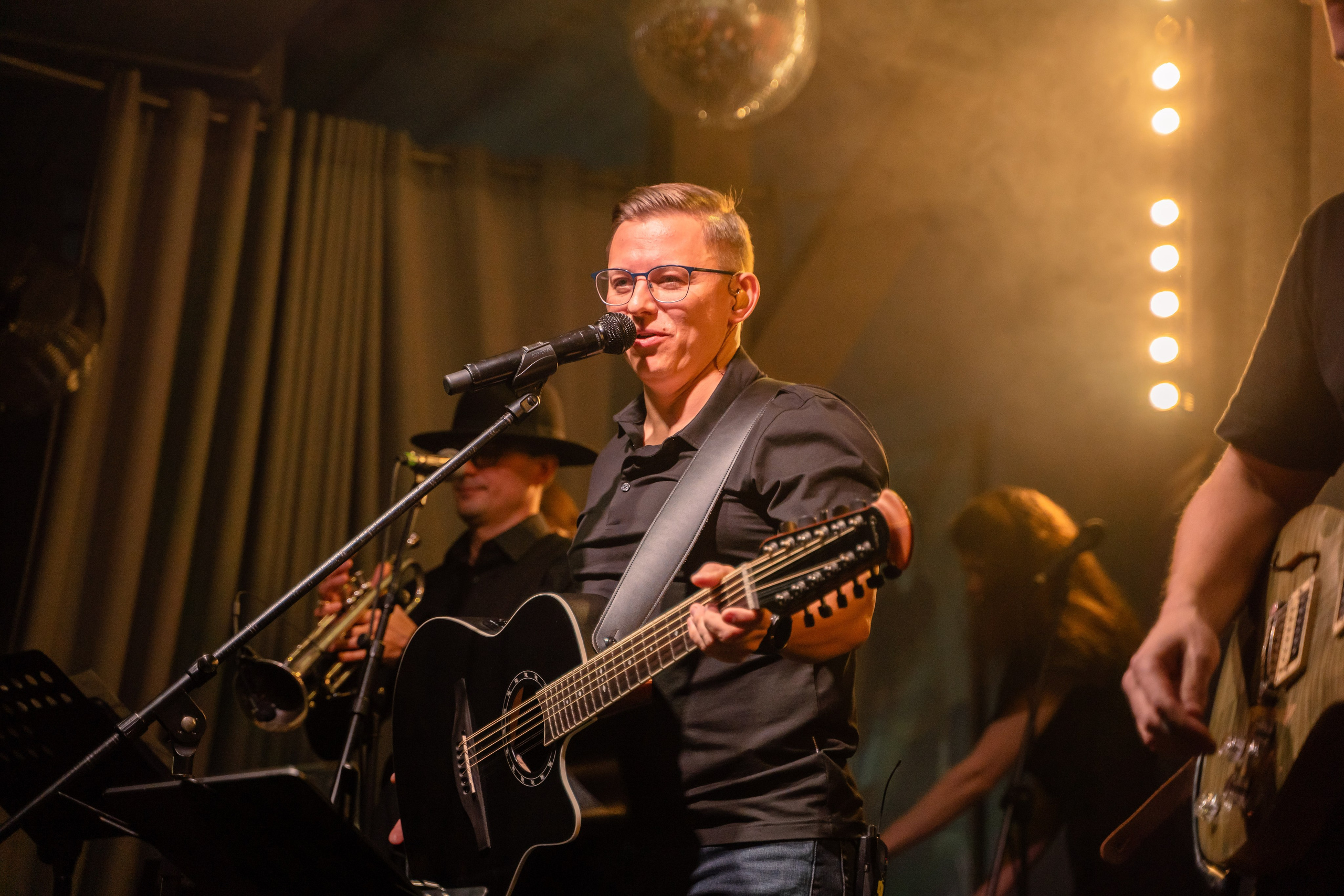 Концерт Олега Покусаева. Главная