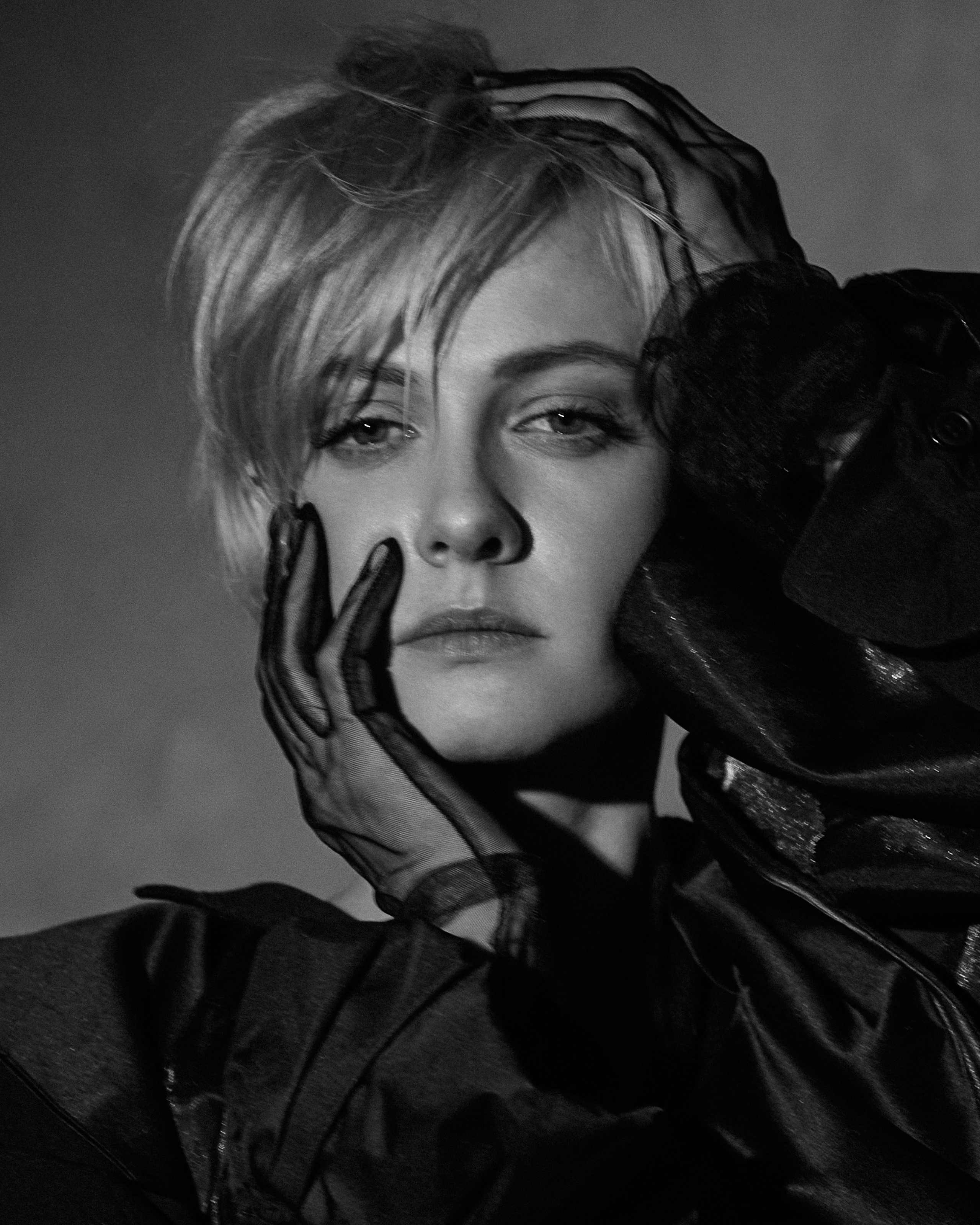 ПОЛИНА МАКСИМОВА «Свет и тень». Оксана Кузь|фотограф и продюсер