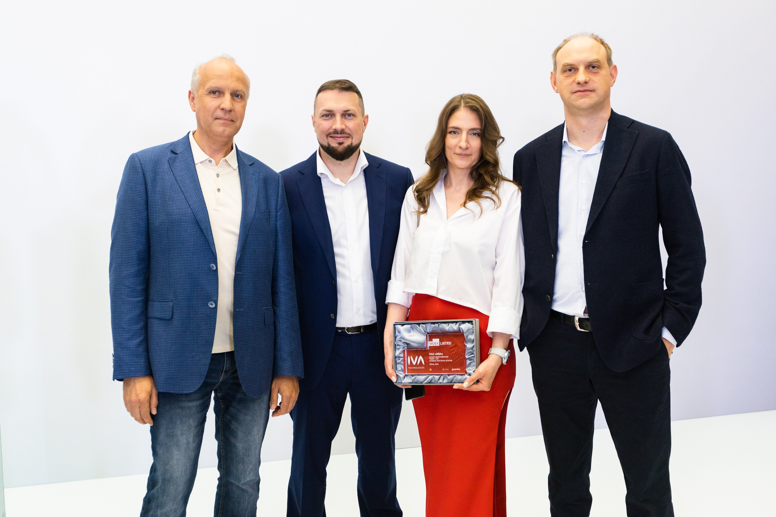 IVA на Московской бирже. Свадебный и портретный фотограф в Королёве Сергей Чихарев