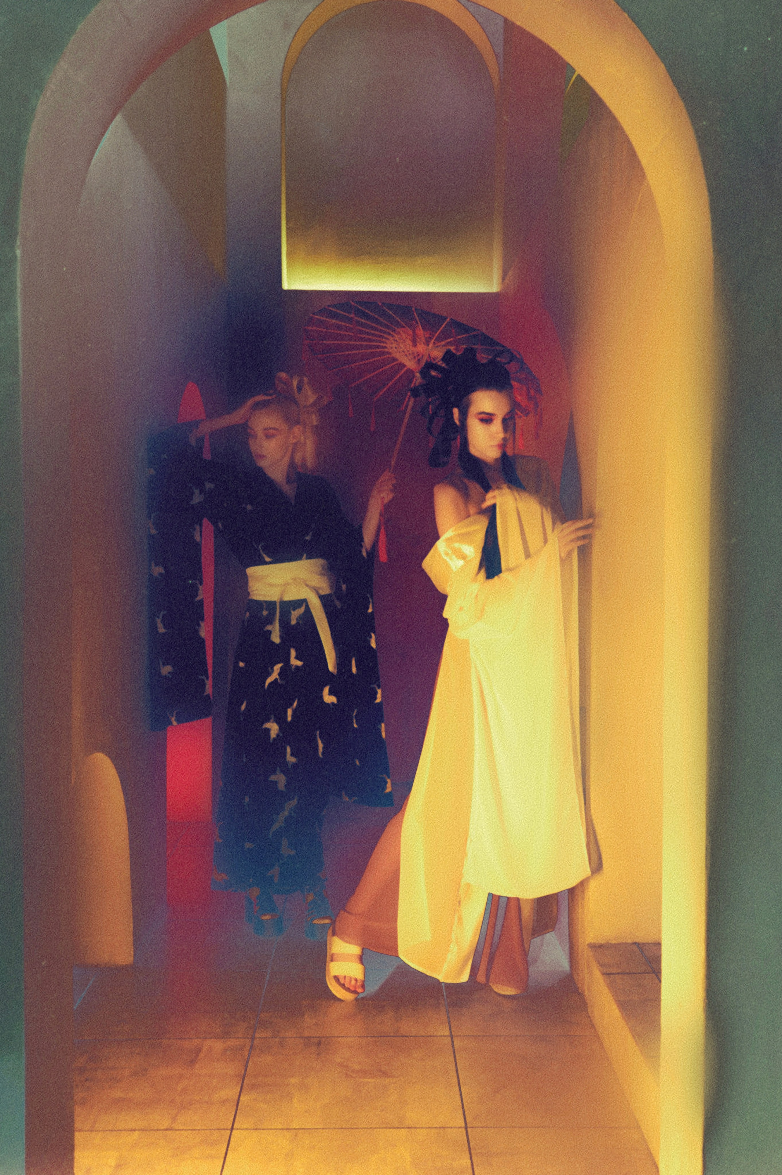 ASIA. Дарья Володина — арт и fashion фотограф в Москве | рекламные и ювелирные съемки