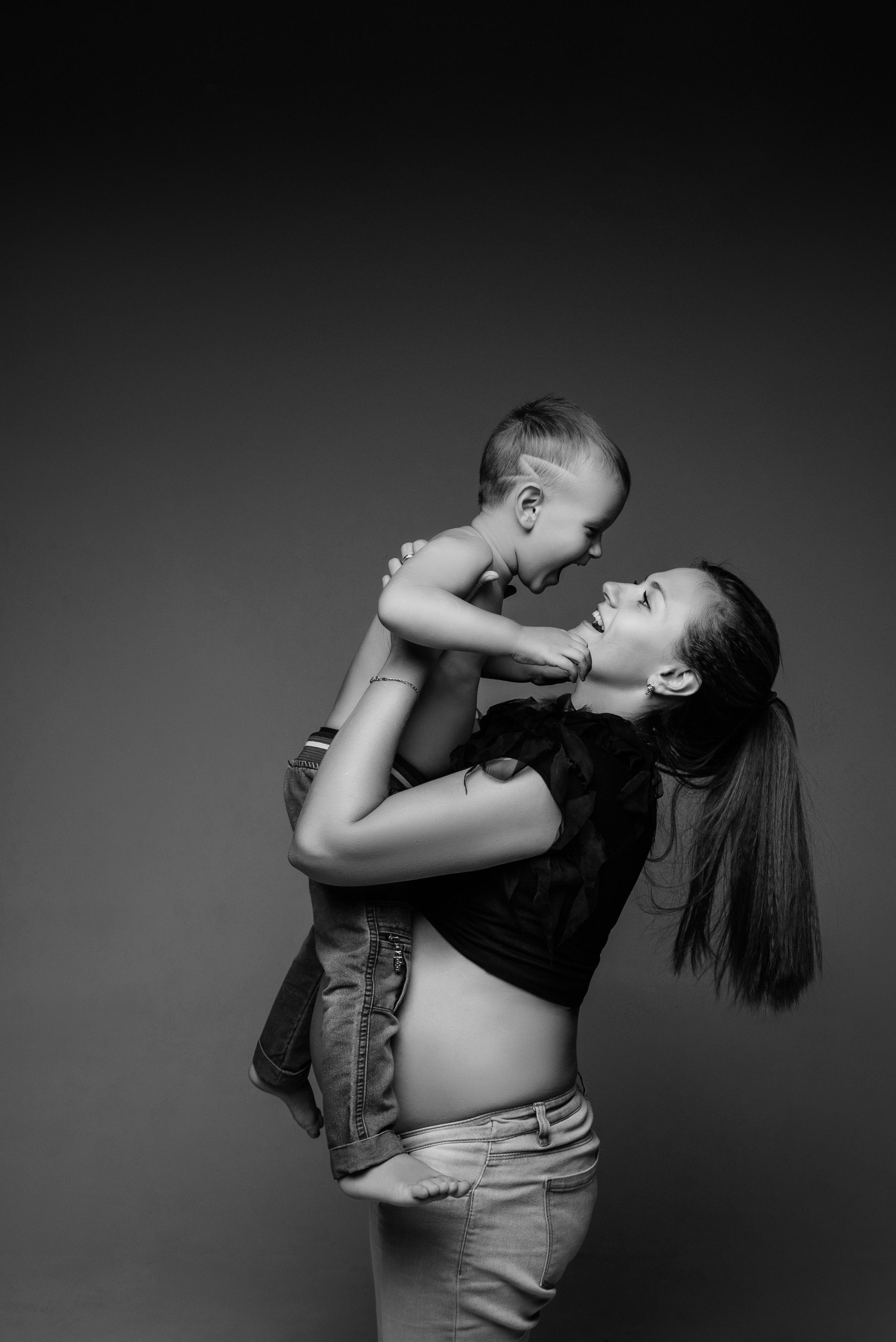 Семейная фотосессия с малышом в Новороссийске. Лана Абрамян-Фотограф новорожденных и беременных в Новороссийске Анапе