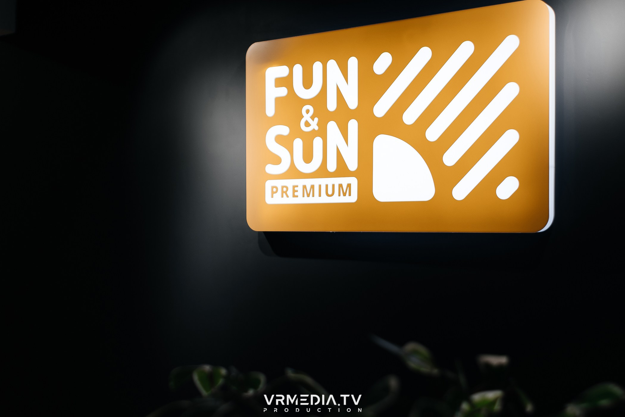 Business travel brunch