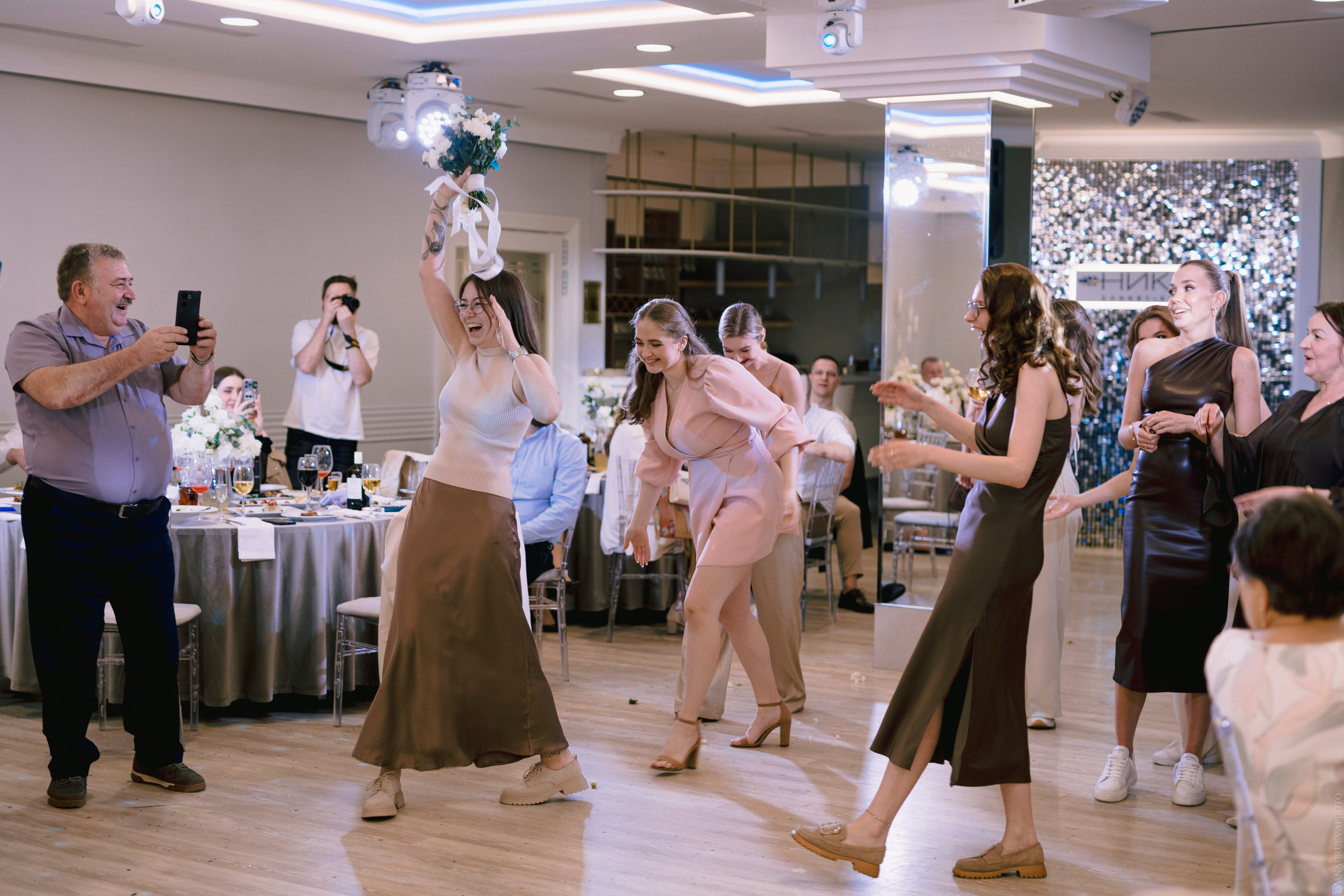 Свадебный анонс. Александр и Валерия. Свадебный и контент- фотограф в Тольятти, Самаре, Москве Яна Уруева