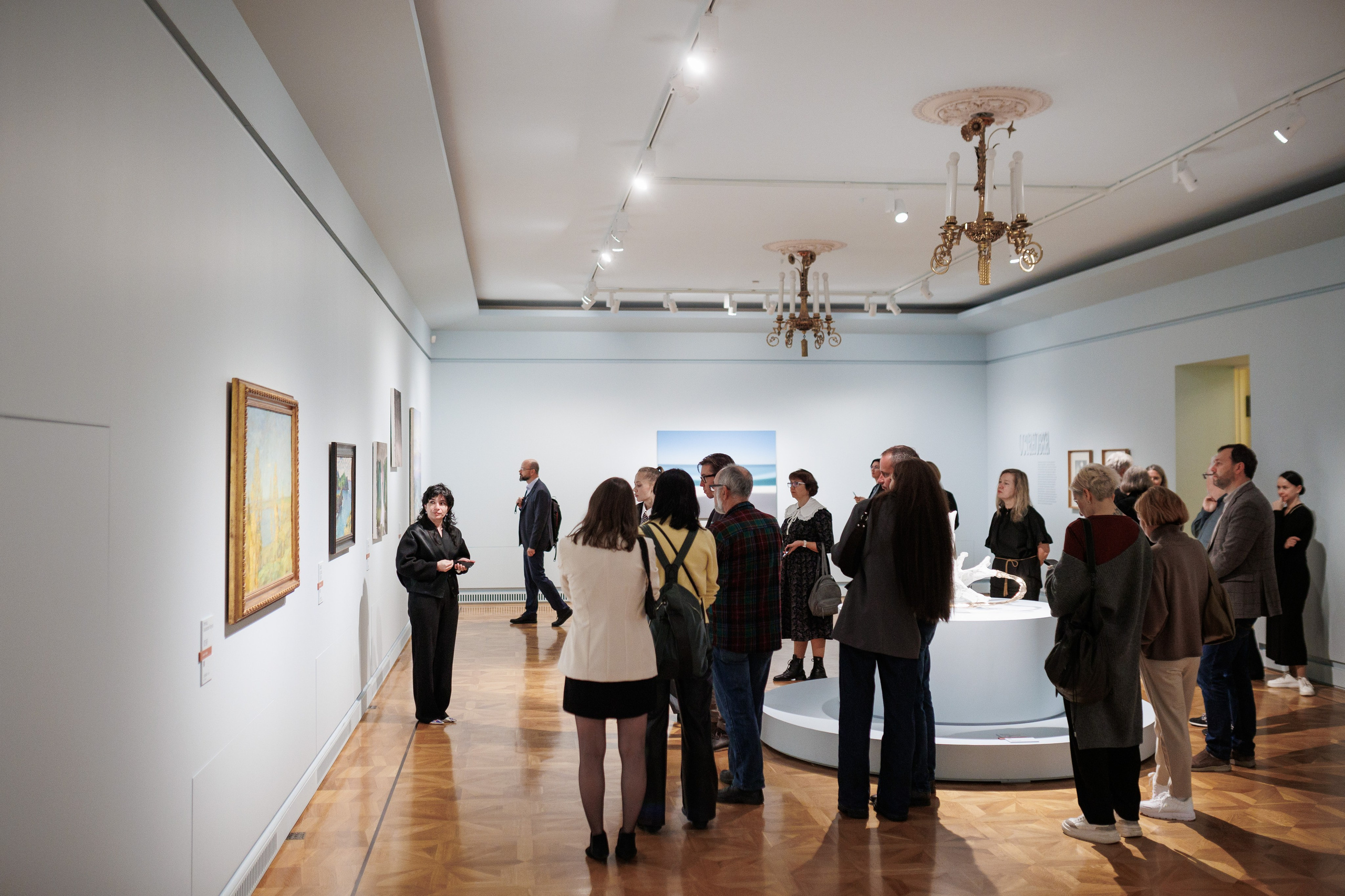 Открытие экспозиции «Путевые заметки. Привал». Фотограф городских и семейных событий Артем Карпухин