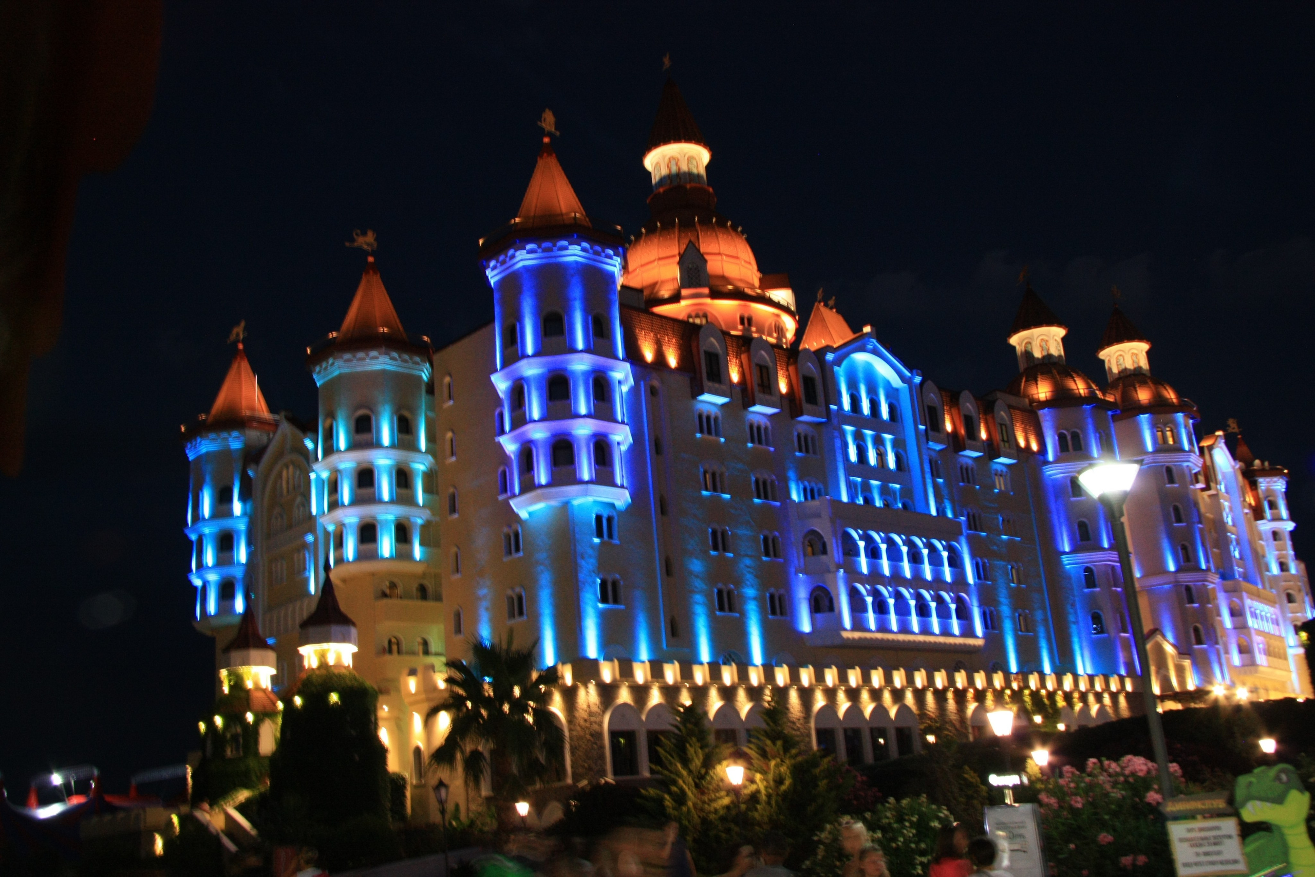 Первые кадры. Сочи — парк. Фотограф Роман Адлер