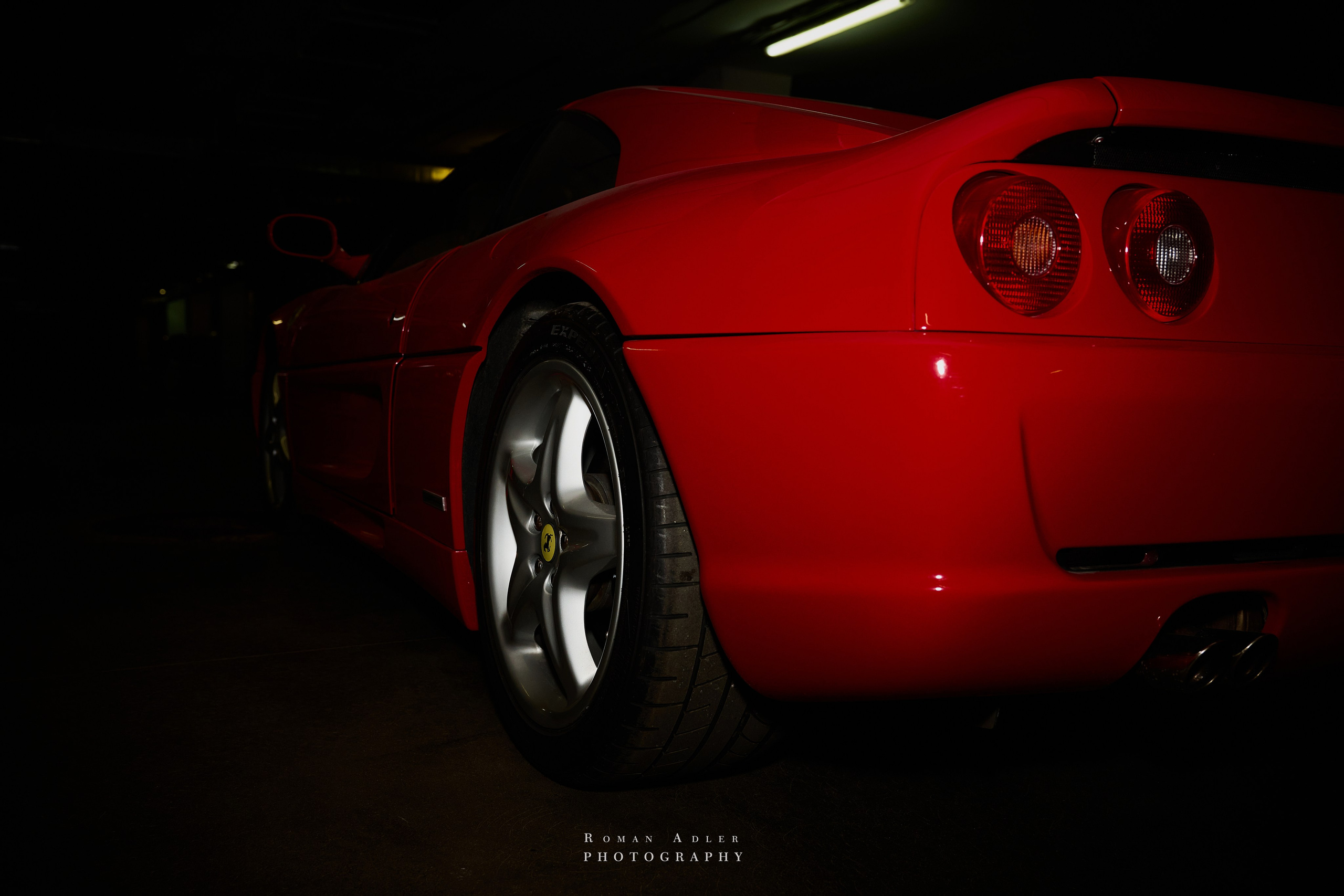 Ferrari 355 GTS. Фотограф Роман Адлер