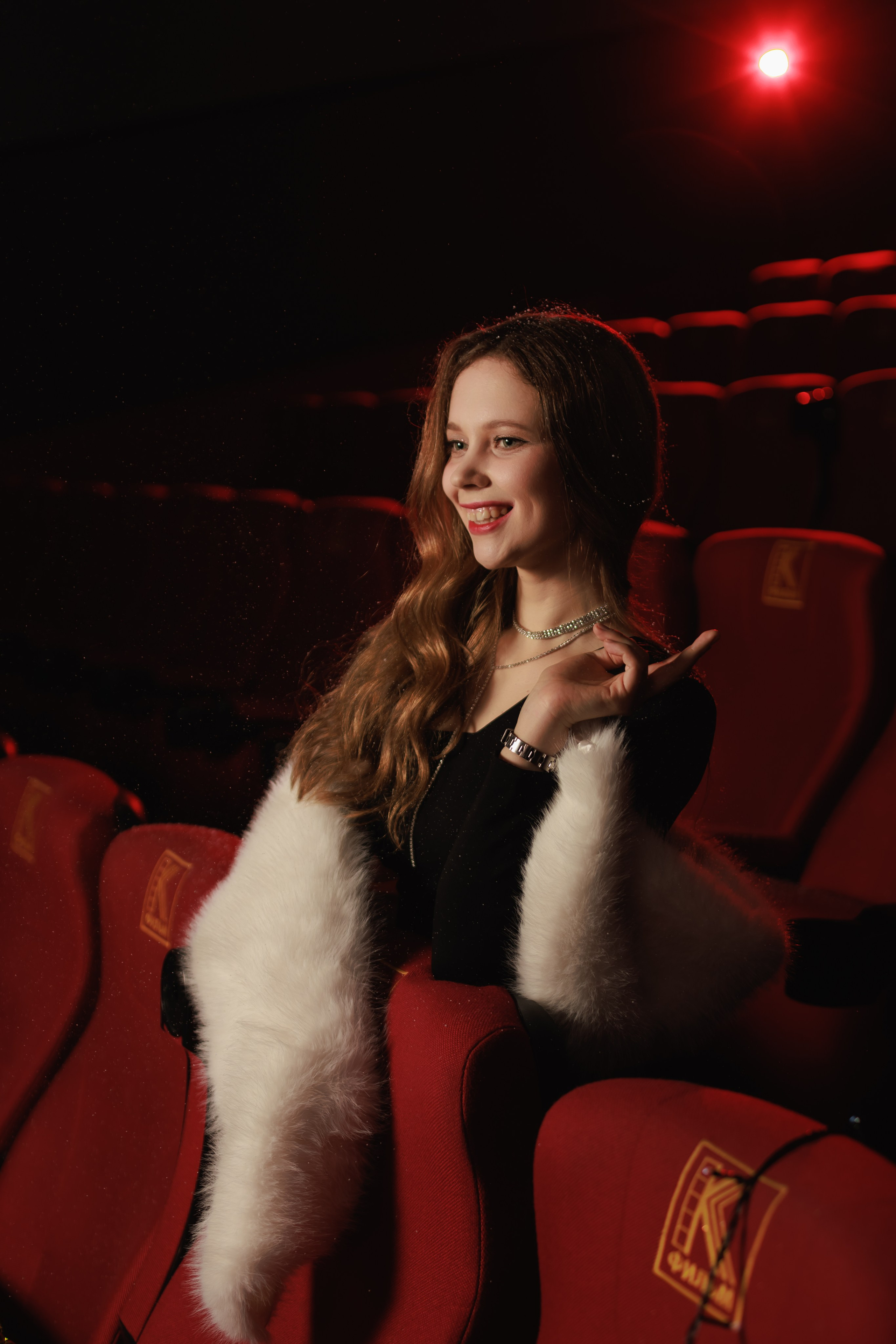 Ph: @aleksandr.spb.ru Md: @dnevzorova Org: @creative_photoday Cinema: @karo. Александр спб ру фотограф