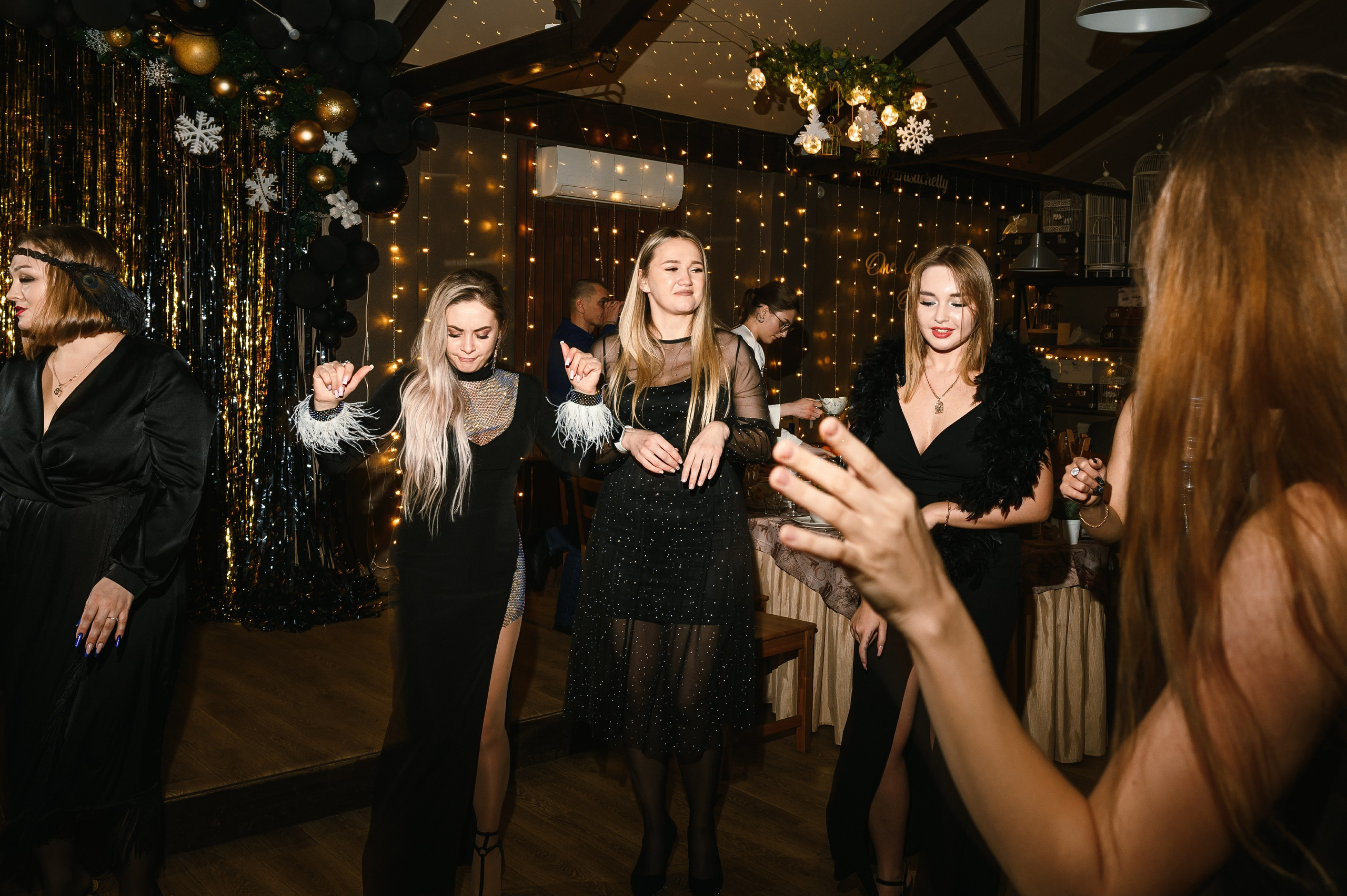 Новогодний корпоратив в «Алых парусах». Wedding and family photographer USA