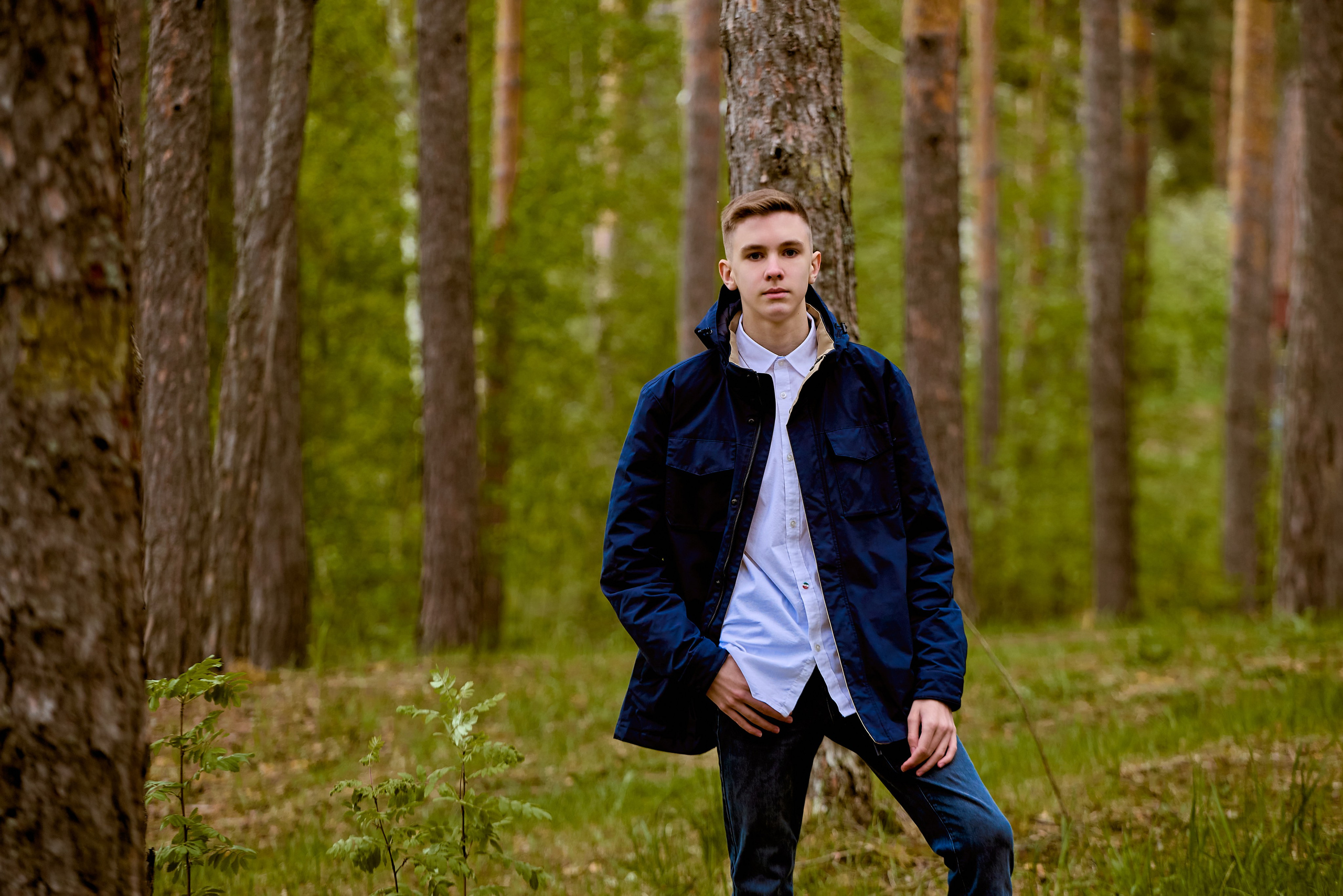 Классический деловой стиль с природным фоном. Фотограф на Крещение и венчание в Дзержинске.