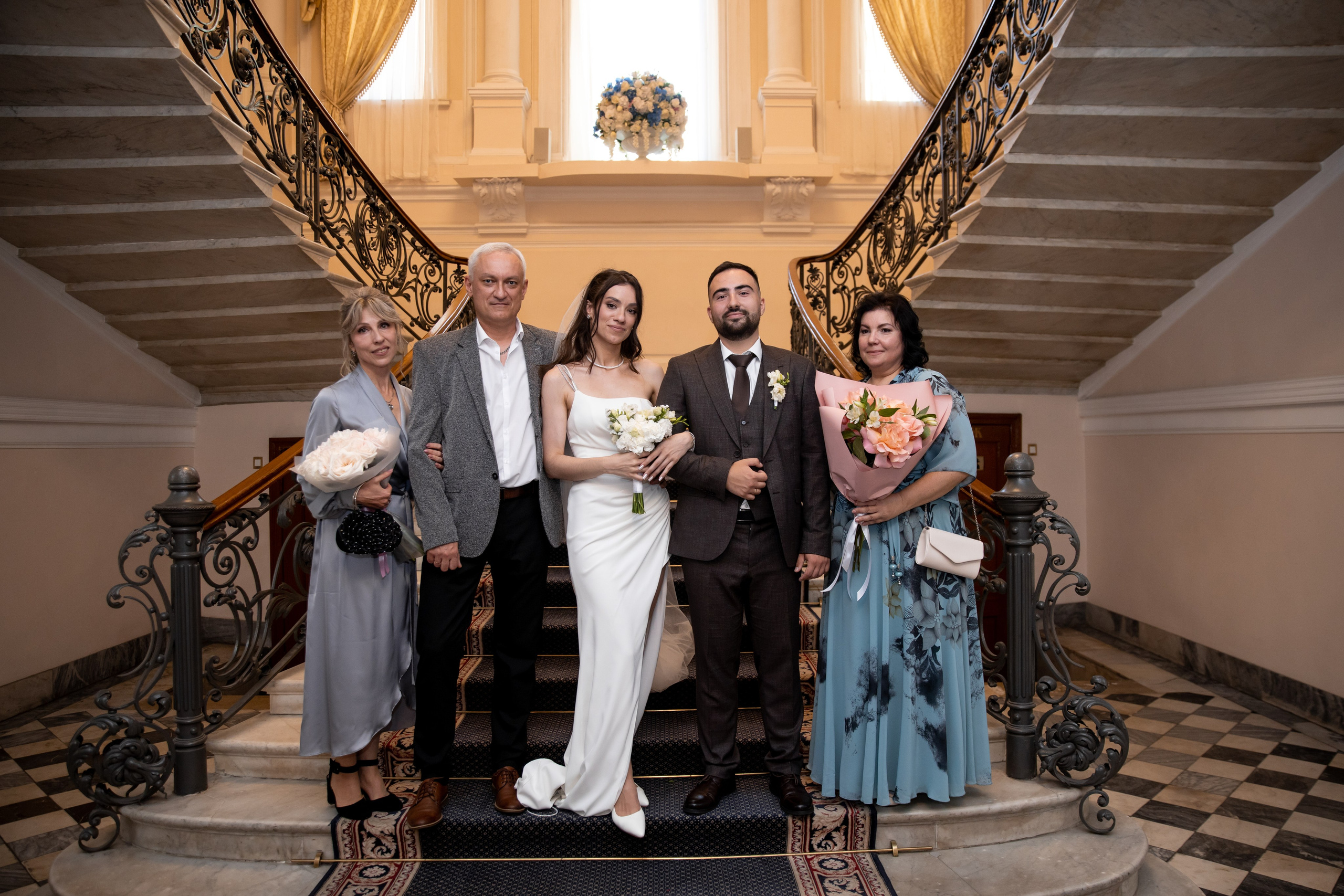 Анна и Александр / Прогулка + ЗАГС. Свадебный и семейный фотограф в Москве Диана Левченко