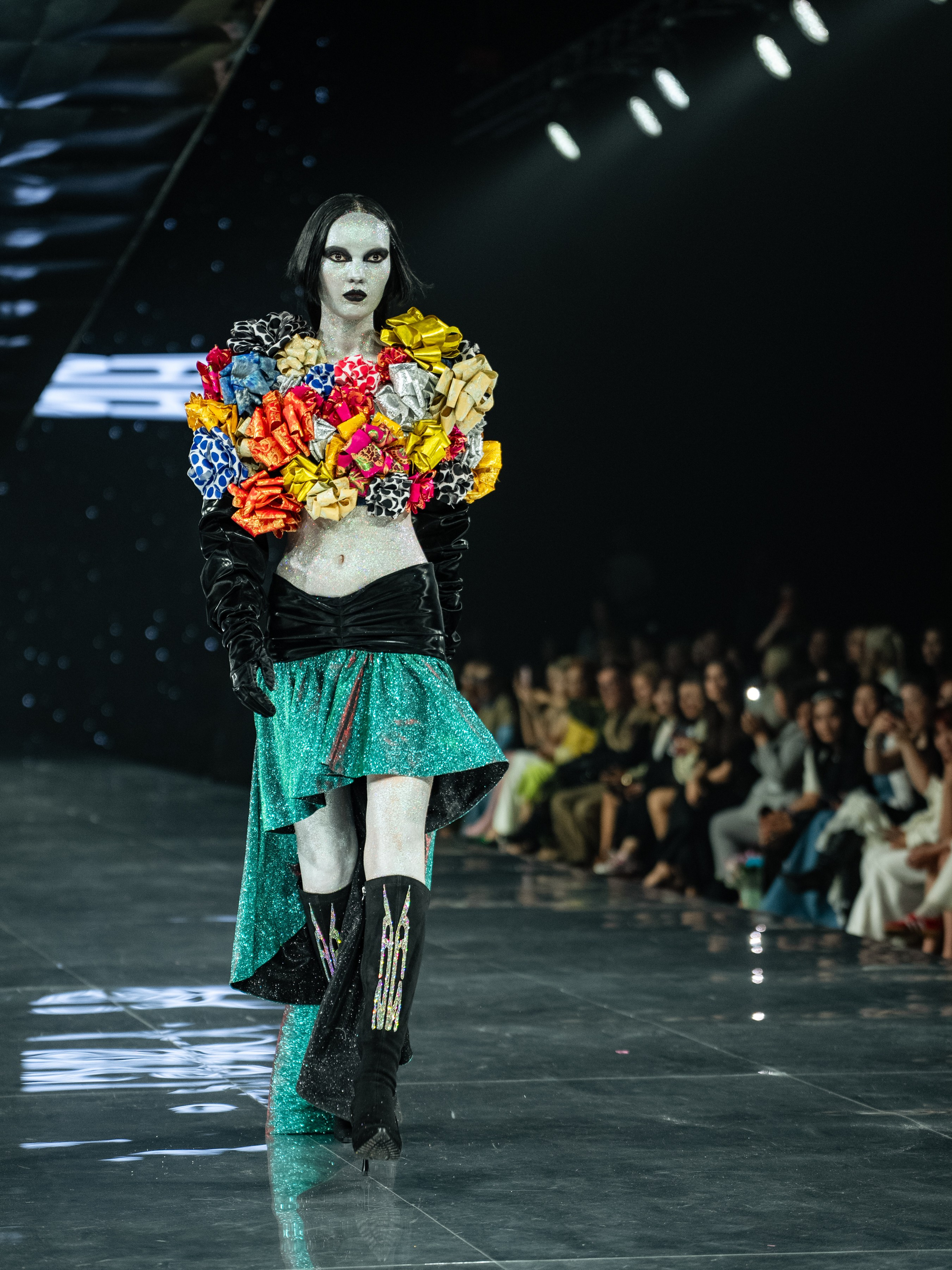 Visa Fashion Week YESYES. Сайт Алматинского НЮ АРТ, будуар и фэшн фотографа Дениса Карпенко