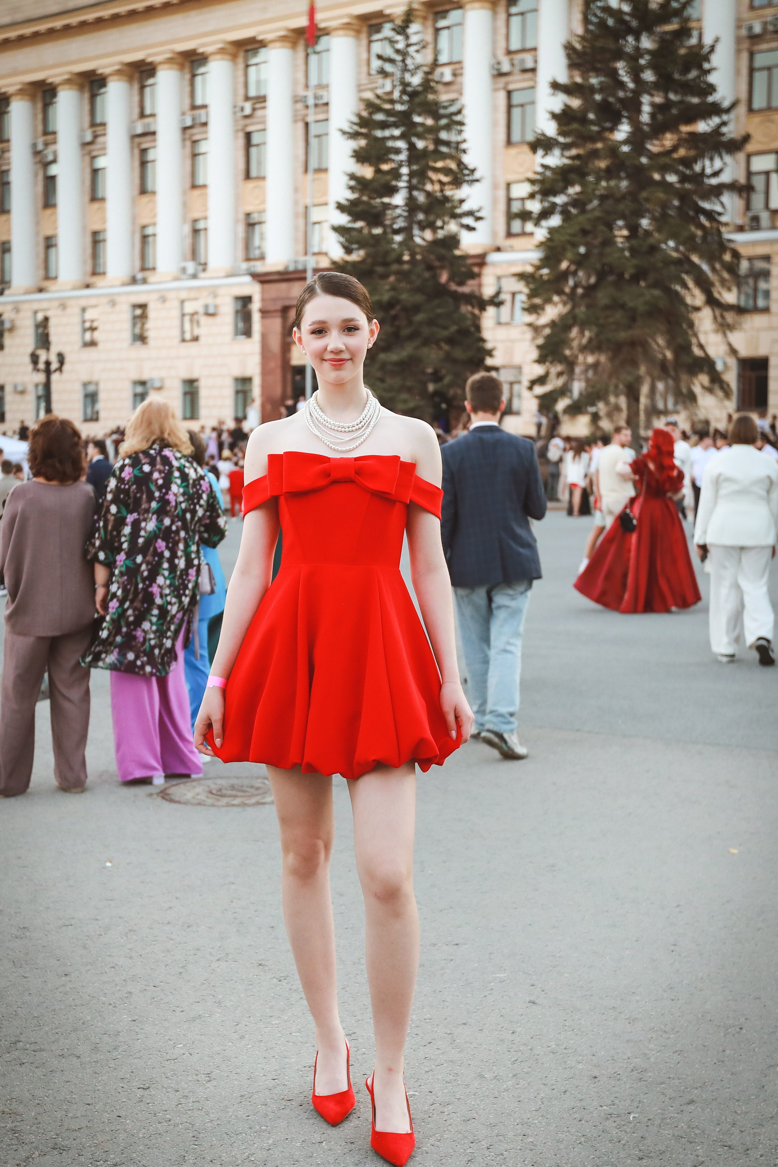 Фотосессия на выпускной на площади Ленина г. Липецк. Medlori fotobook Выпускные альбомы в Липецке Лариса Медведева