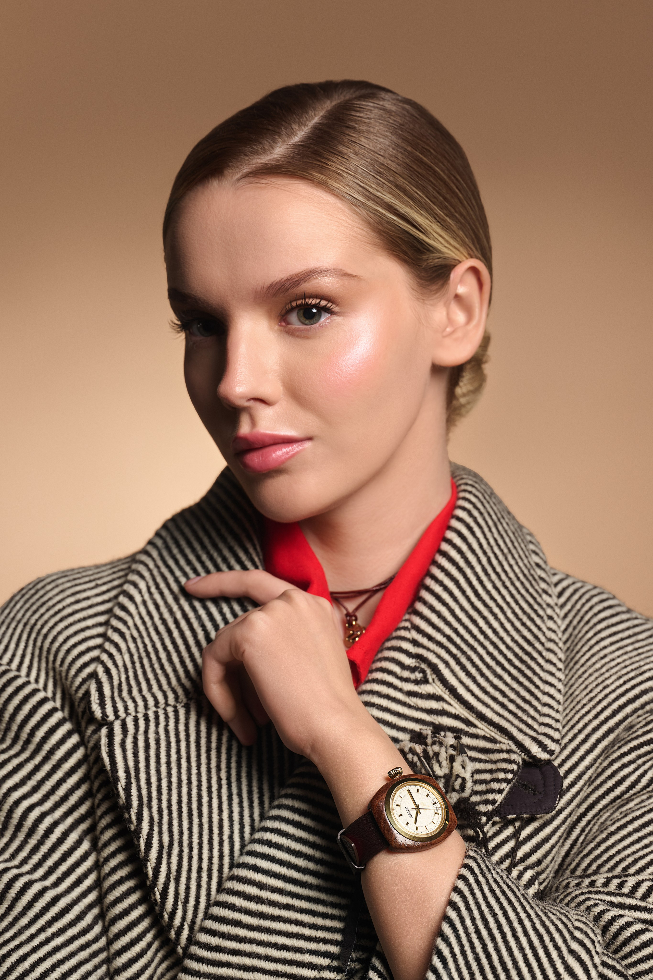 Ph: Anton Sokolov                                                                                                  Retoucher: @retouch.komissarova  