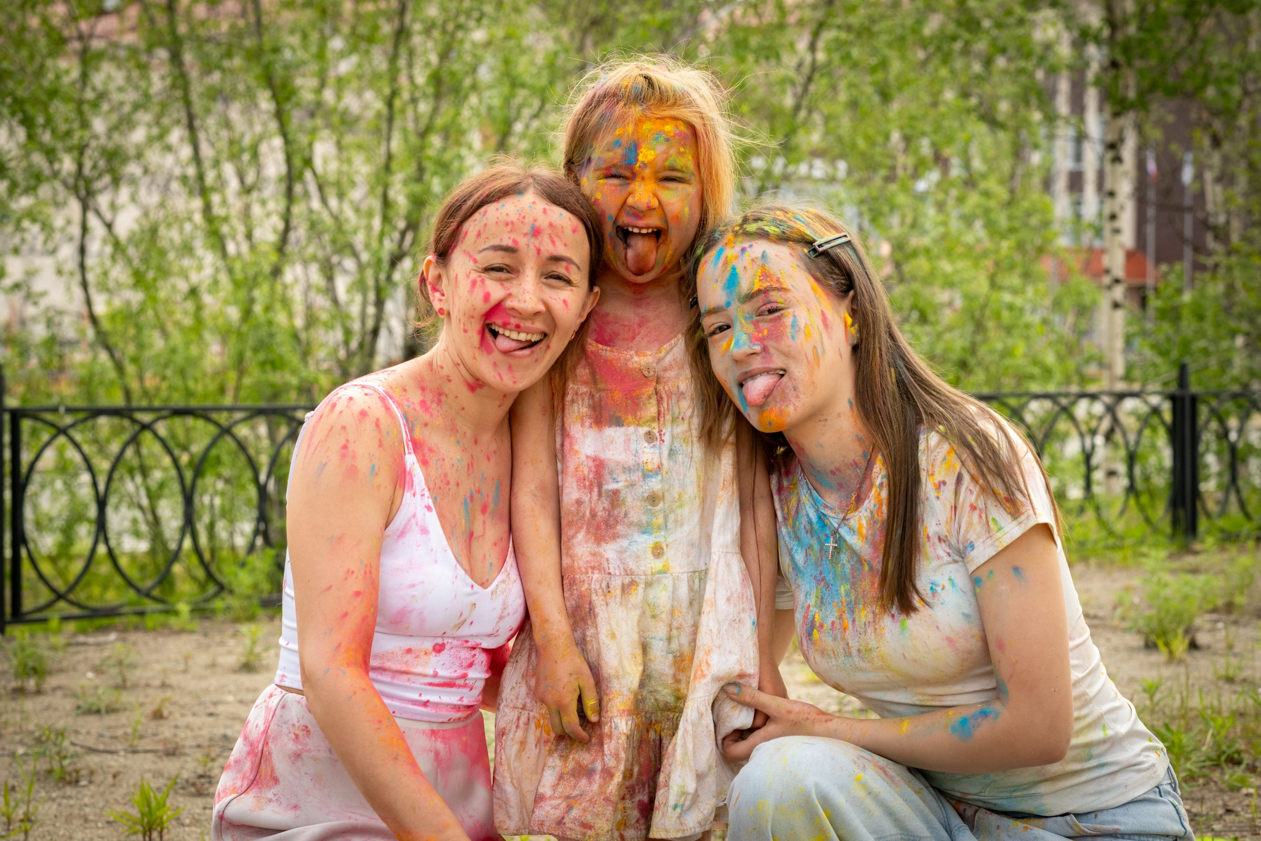 Семейные. Фотограф Елена Дегтярева. Семейная, детская и школьная фотография в Тюмени. Яркие и живые снимки, которые сохранят историю вашей семьи