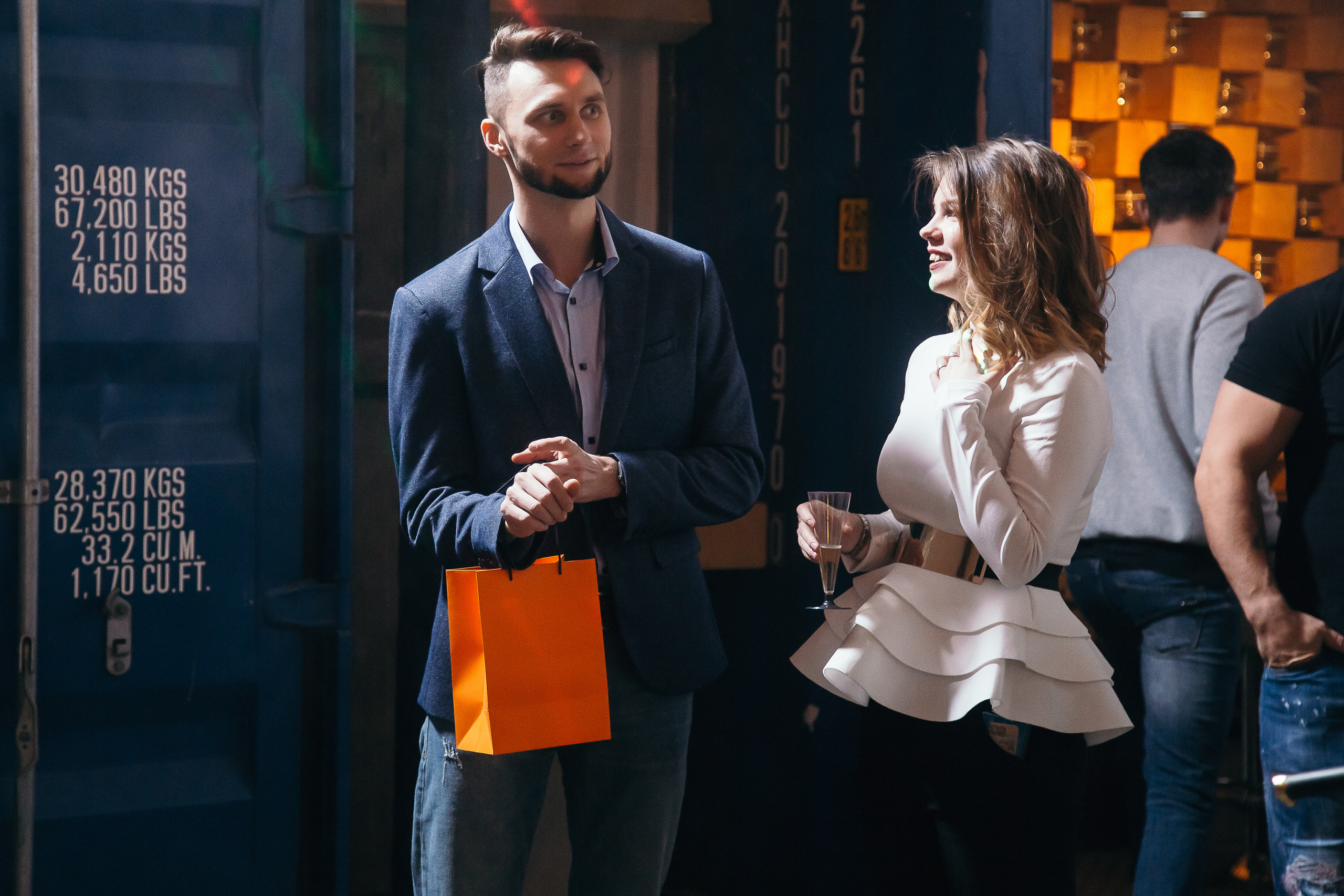 День рождения в лофте. Свадебный Семейный Репортажный фотограф в Москве