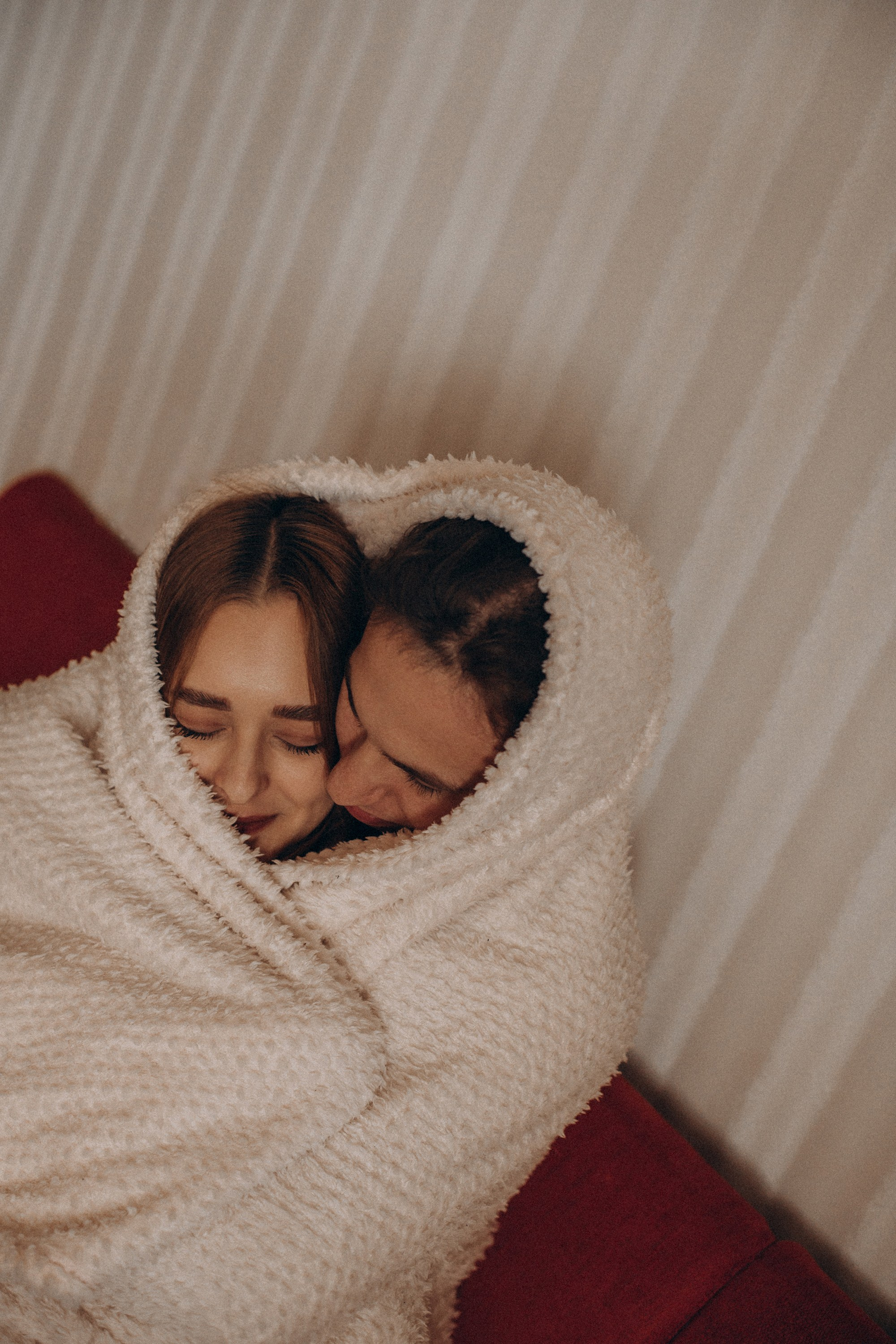 Главный сюжет — это вы. Всё остальное — детали. Свадебный фотограф Илья Бринк