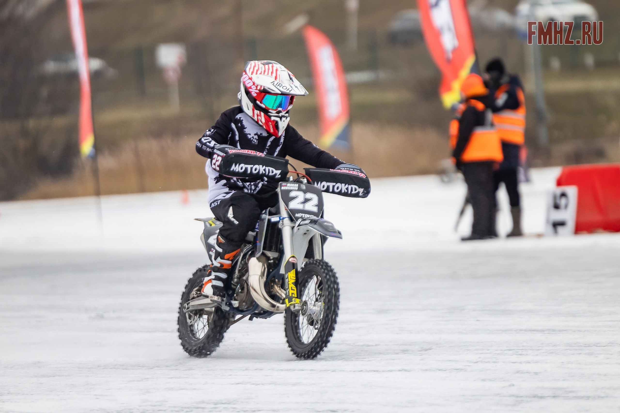 Первый этап Кубка МФР по мотокроссу на льду Большого Крылатского пруда в Москве. 8 февраля 2025 г. Фотограф Владимир Охрименко