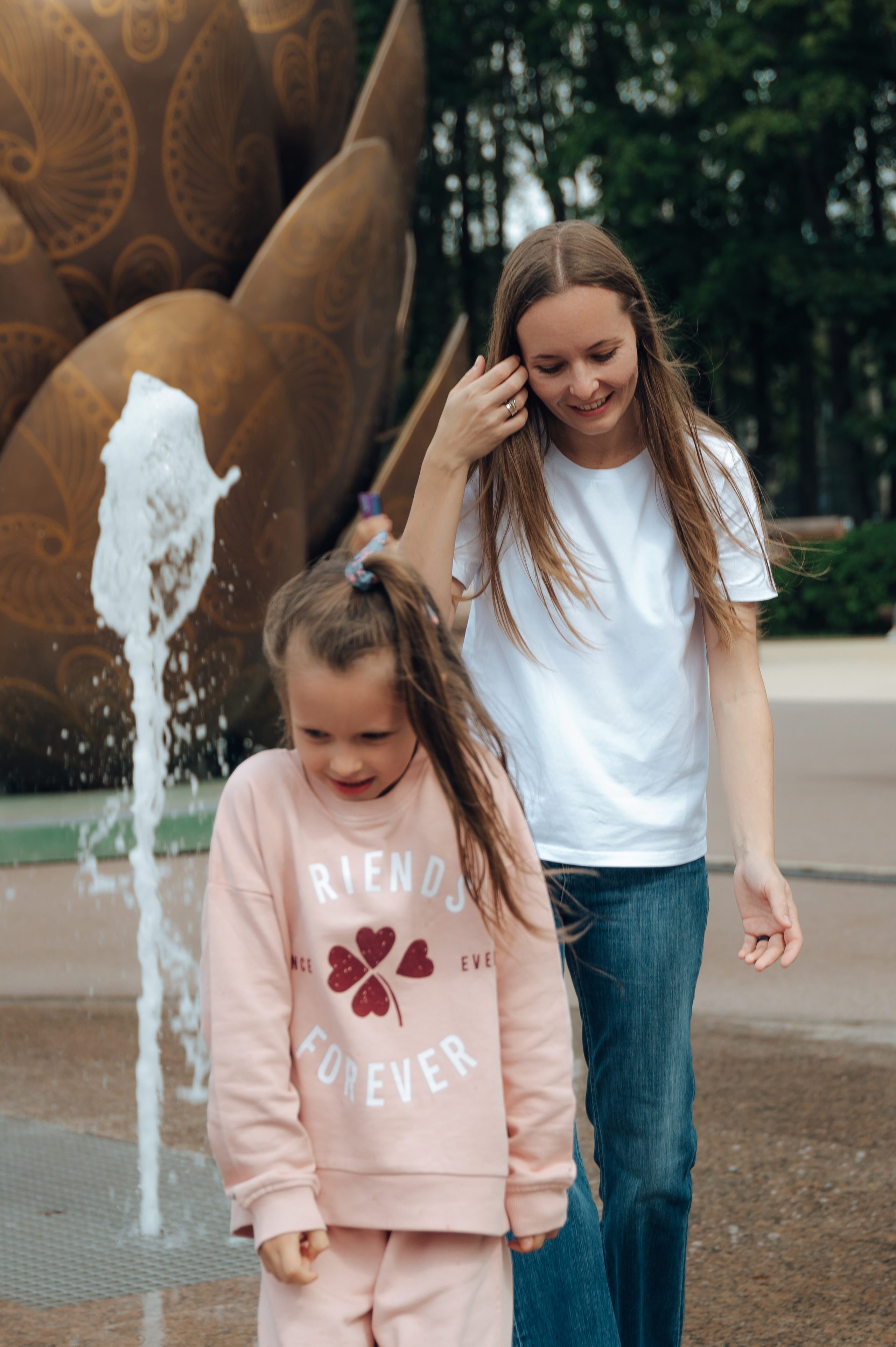 Трое в парке и меховой шар. Детский и семейный фотограф Катерина Мишина