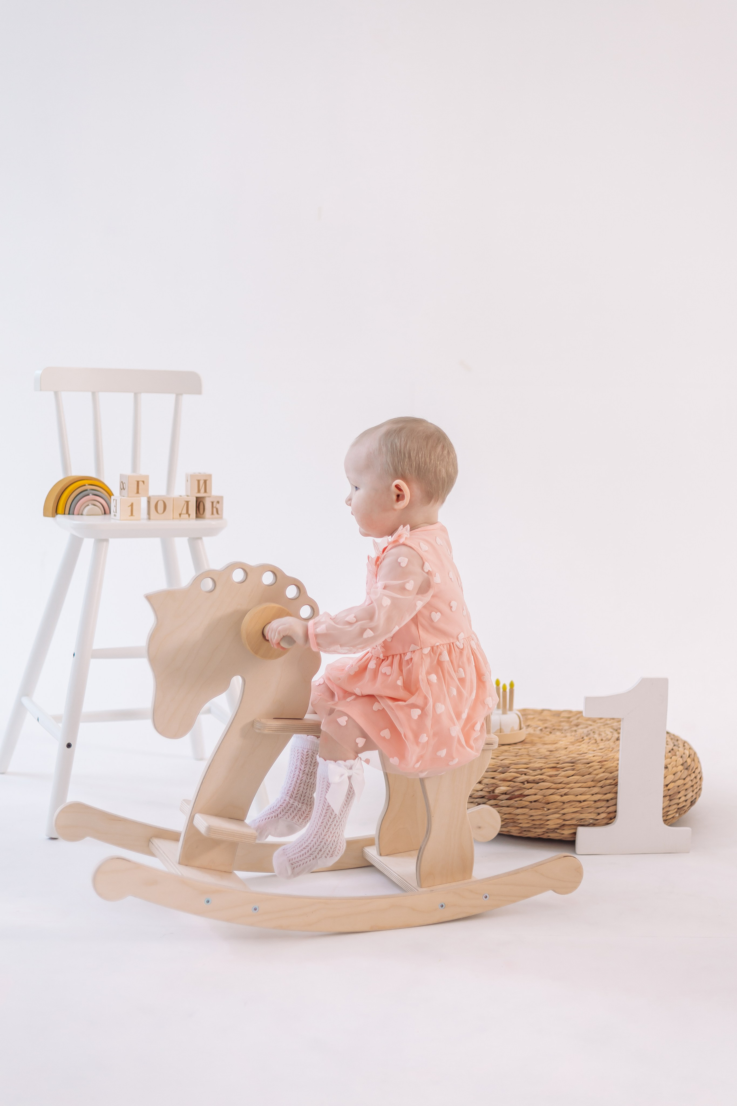 Фотосессия к годику для девочки. Семейный и художественный фотограф в Тюмени Юлия Логинова