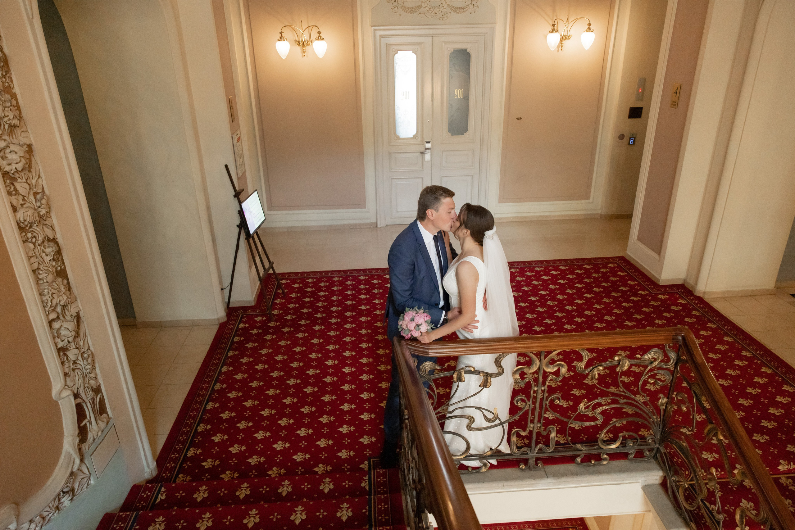 Татьяна и Антон, отель «Националь». Свадебный и репортажный фотограф (Москва, Королев и другие)