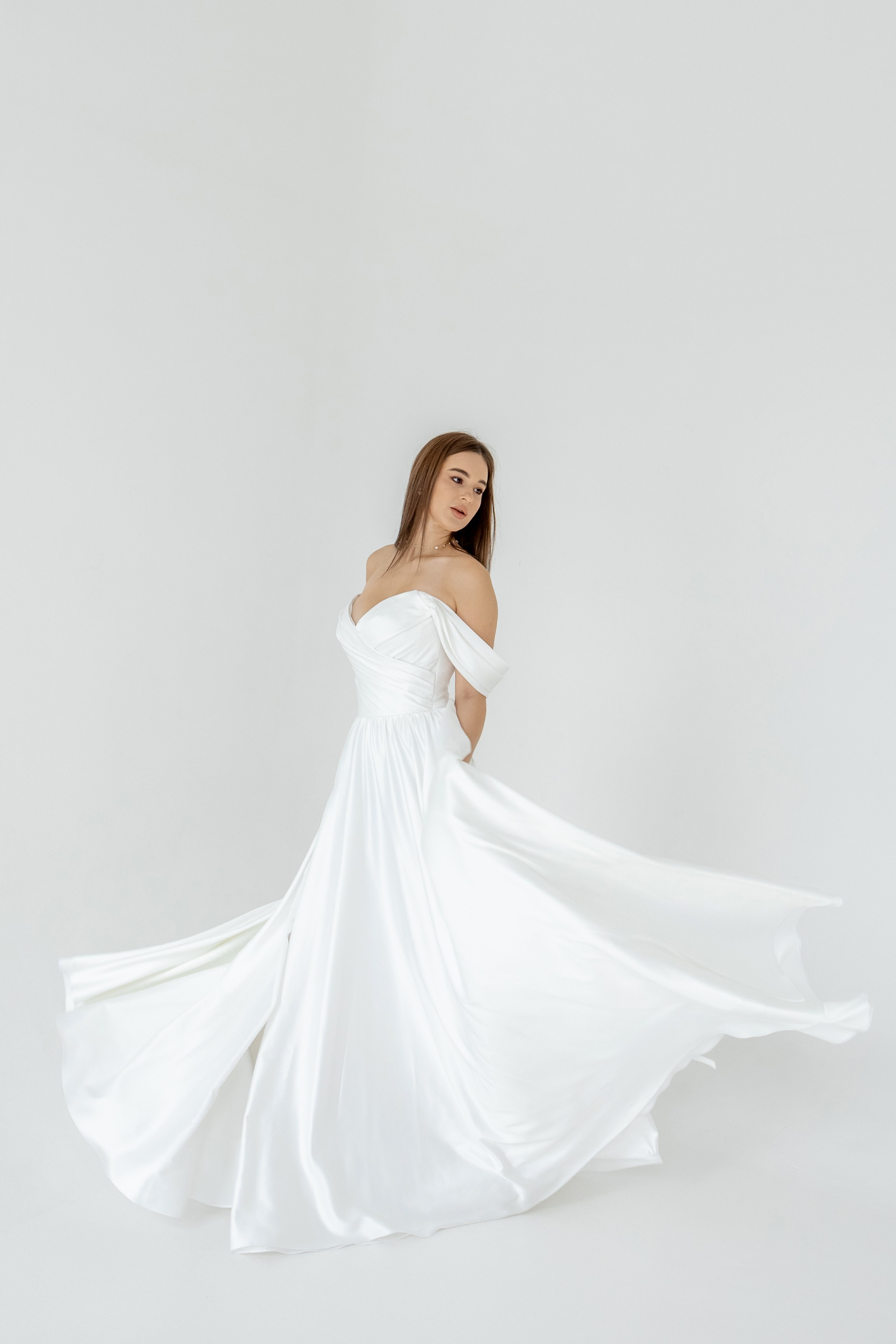 Свадебные платья. Свадебный и семейный фотограф в Воронеже — Владислав Волков