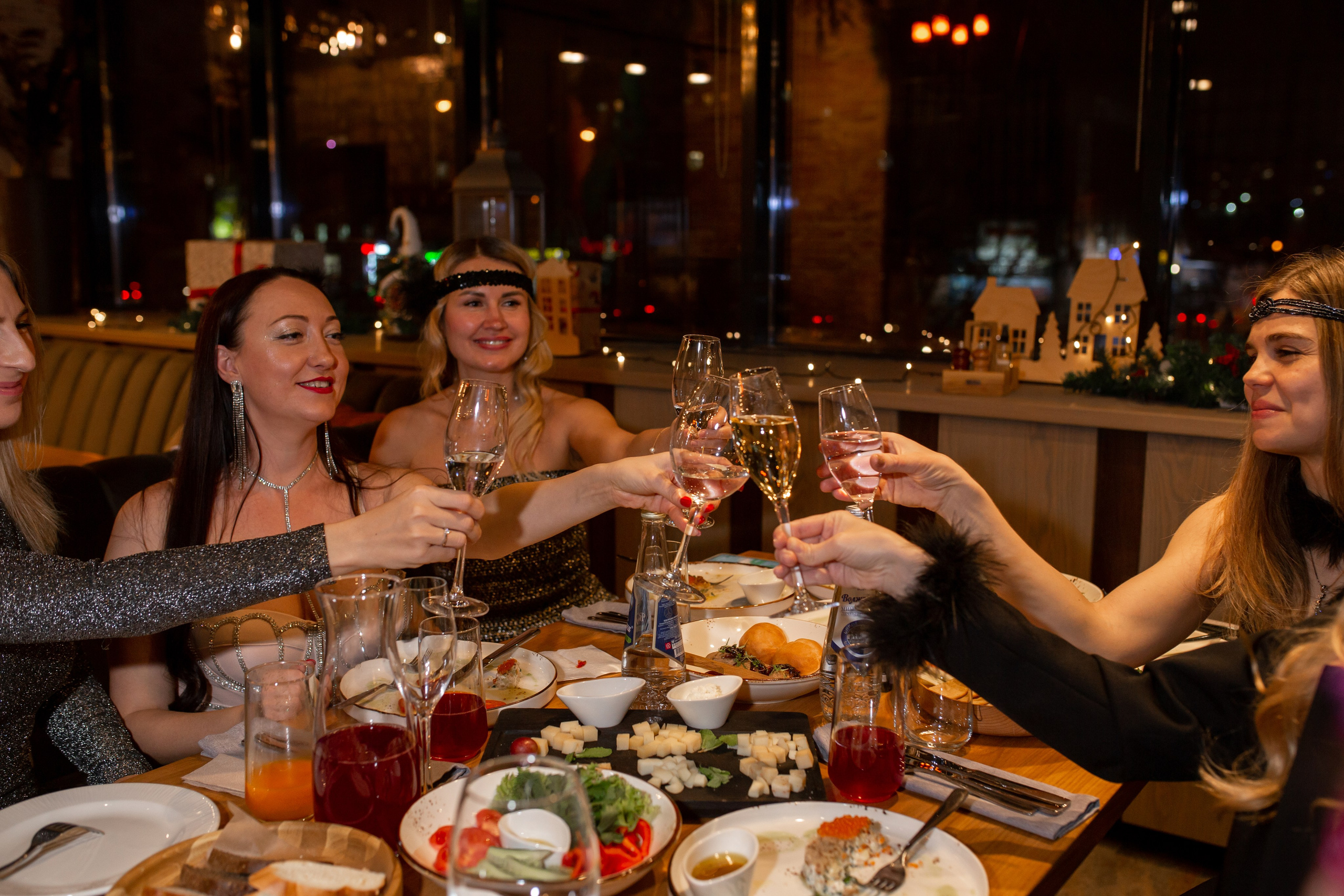 #фотографтольятти #фотографтлт #семейнаяфотосессия #домашняяфотосессиятольятти #мамытольятти #тлт #тольятти #фотоистория #семейныетрадиции #новогодняяфотосессиятольятти #фотограф репортаж корпортив репортажная съемка тольятти