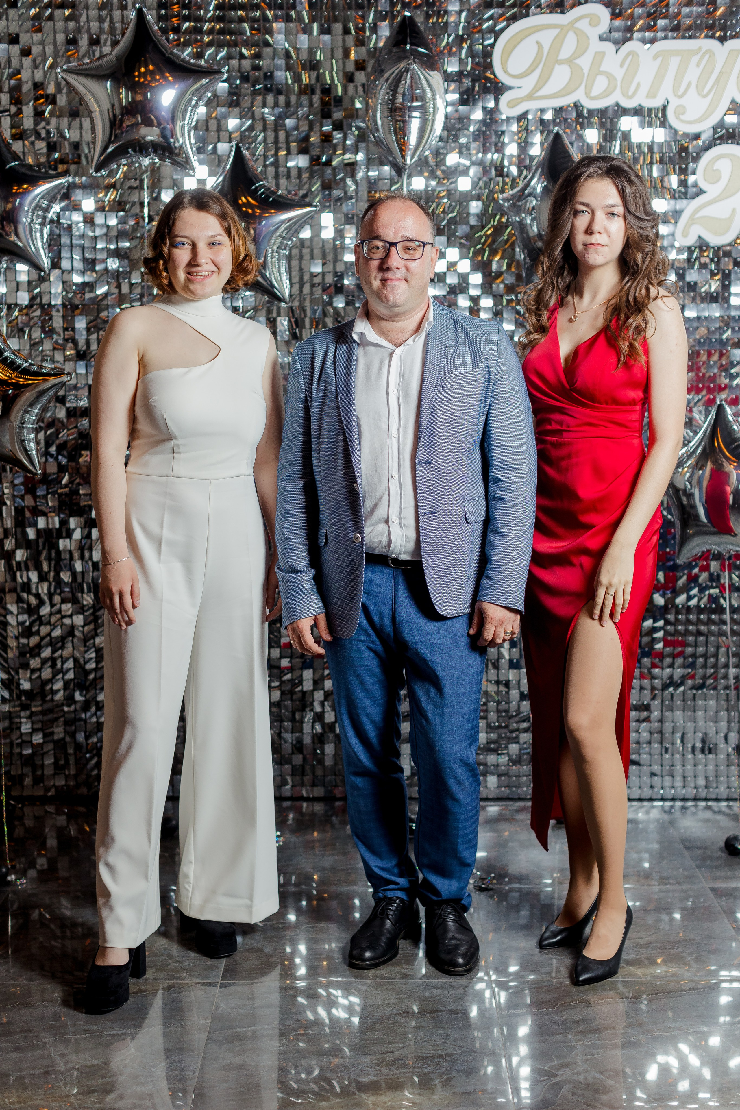 Выпускной школа 2023. Выпускные альбомы в Зеленограде и Москве