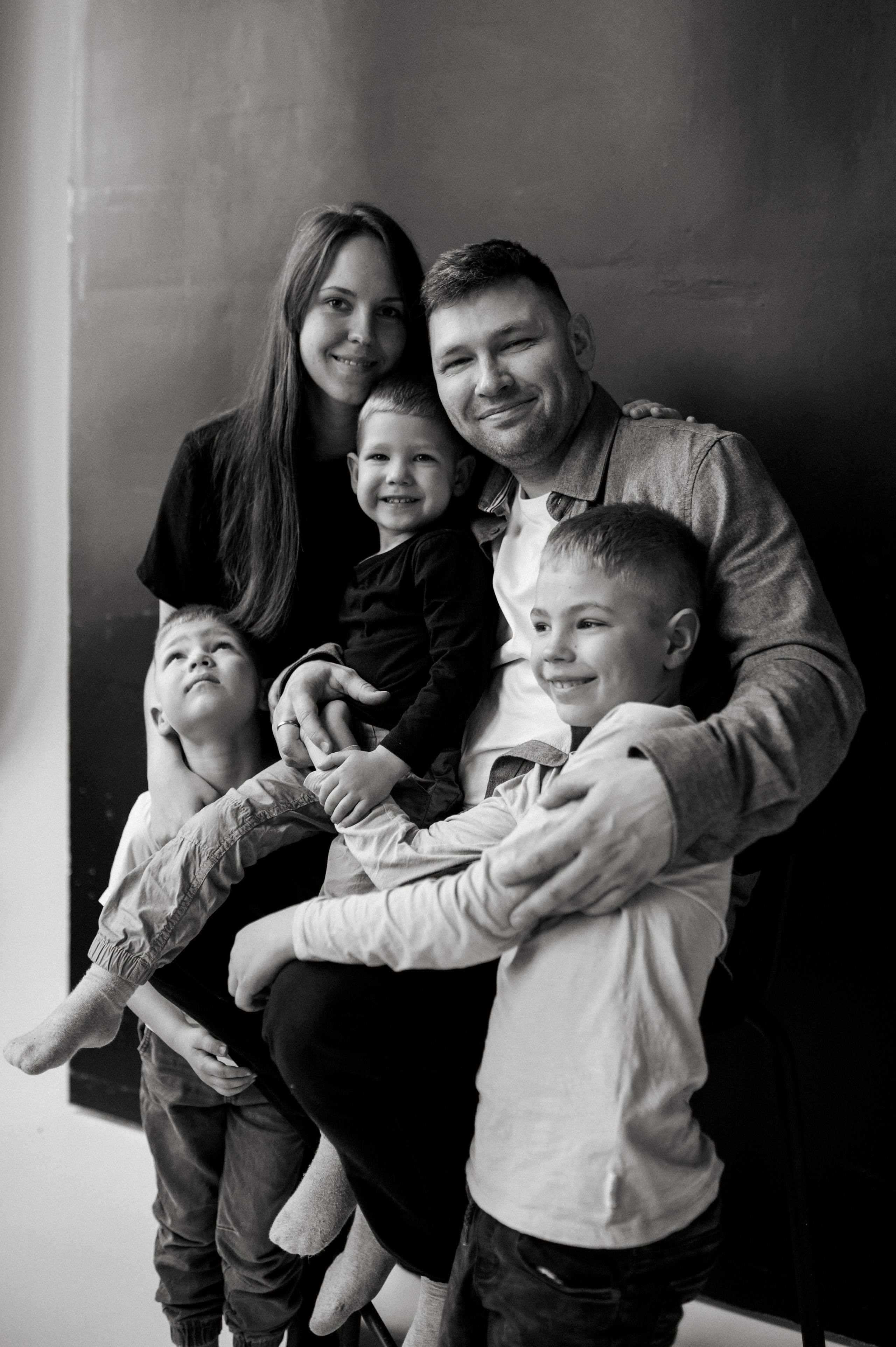 Анна+Алексей+Стефан+Савелий+Мэтт. Костюшко Кристина — семейный и свадебный фотограф в Минске