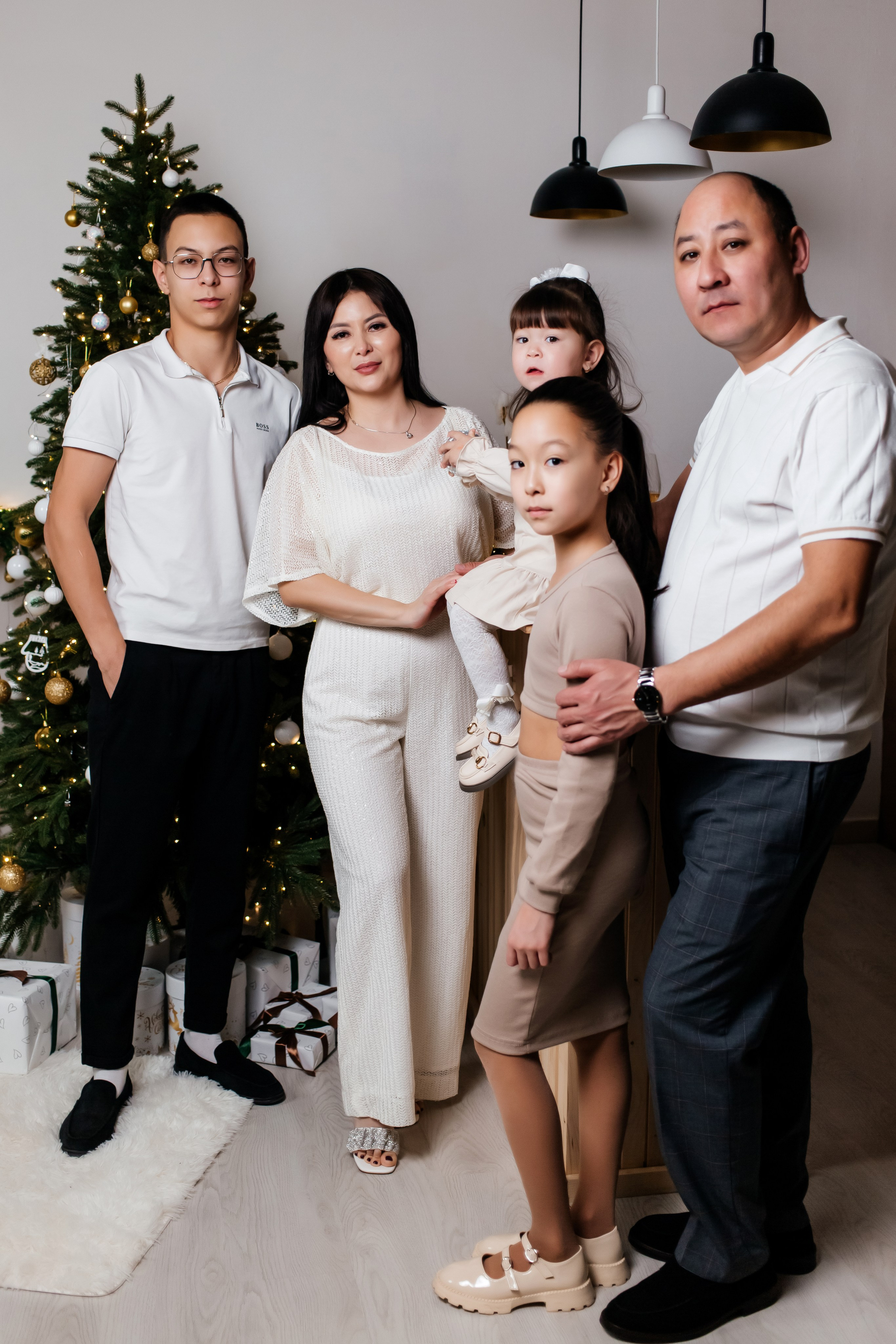 Альмира семейный новый год. Женский фотограф в Оренбурге Ирина Заводчикова