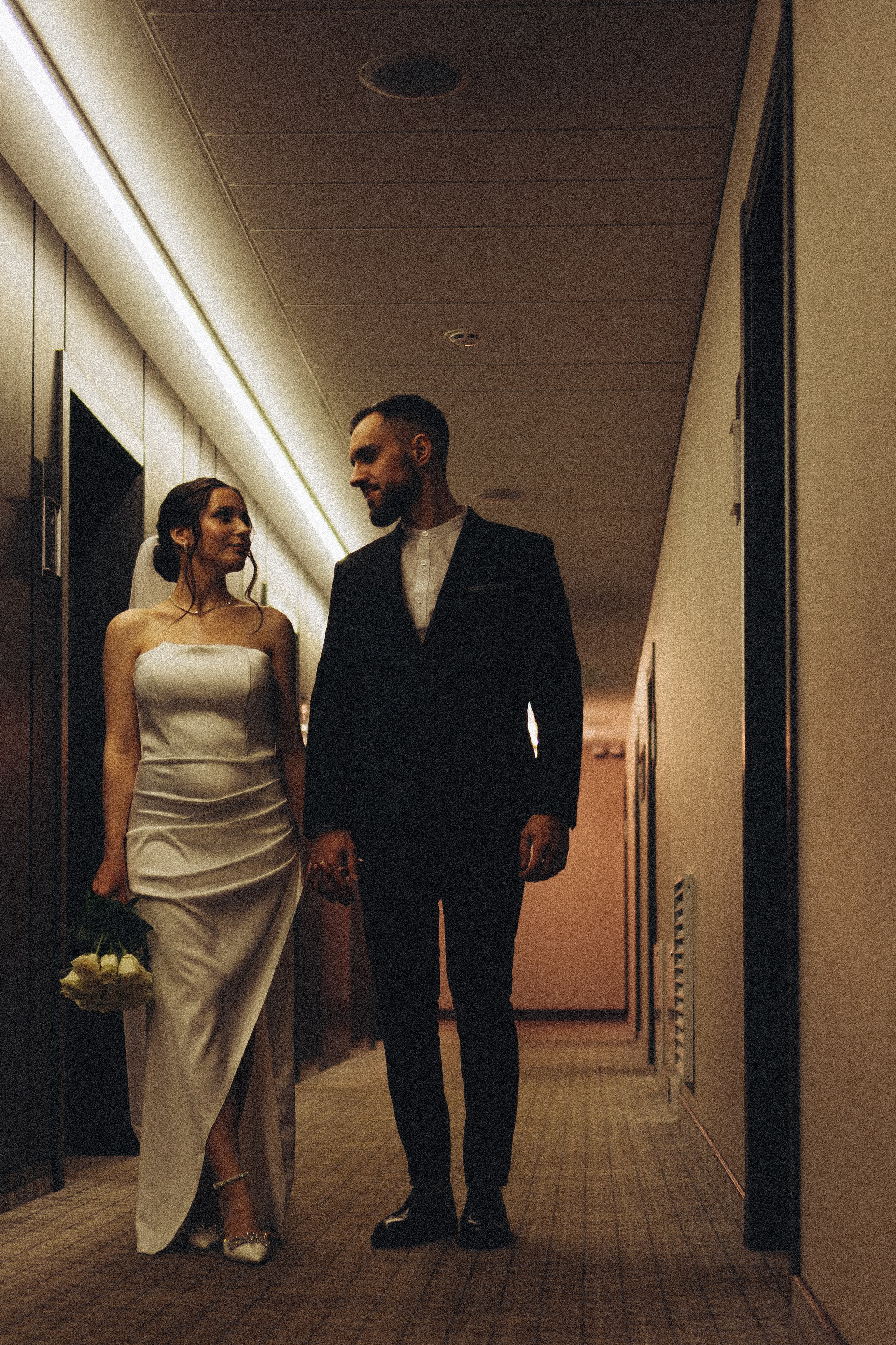 СВАДЕБНАЯ СЬЕМКА СБОРОВ ЖЕНИХА И НЕВЕСТЫ В ОТЕЛЕ И ТАКЖЕ ФОТОСЕССИИЯ В ОТЕЛЕЕ МЕГАПОЛИС БРЯНСК. Профессиональный фотограф, Санкт-Петербург — Виктория Богомолова