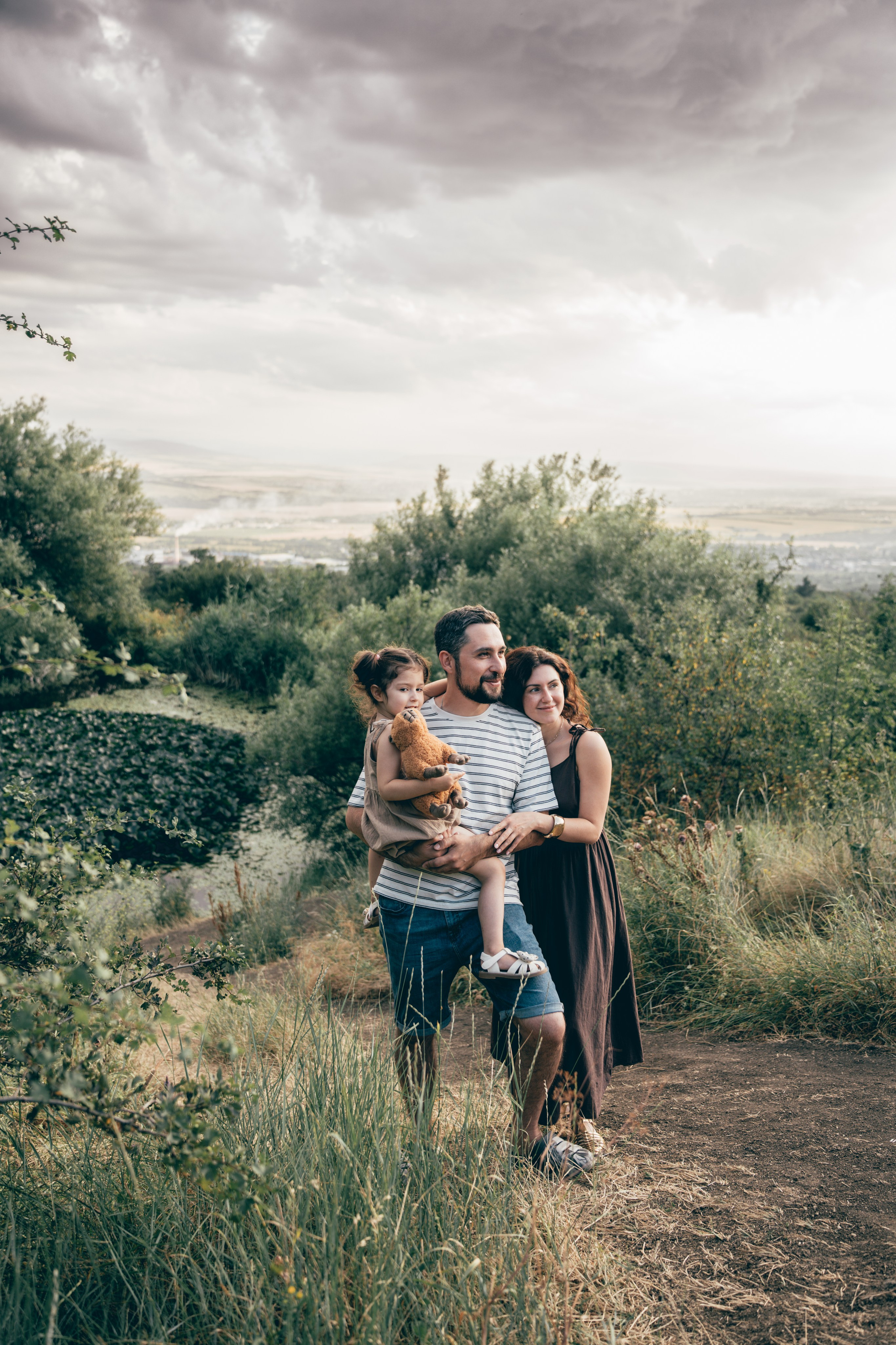 Семейная фотосессия на Бештау. Фотограф КМВ|ГОРЫ Пятигорск Железноводск Ессентуки Кисловодск Домбай Архыз Эльбрус