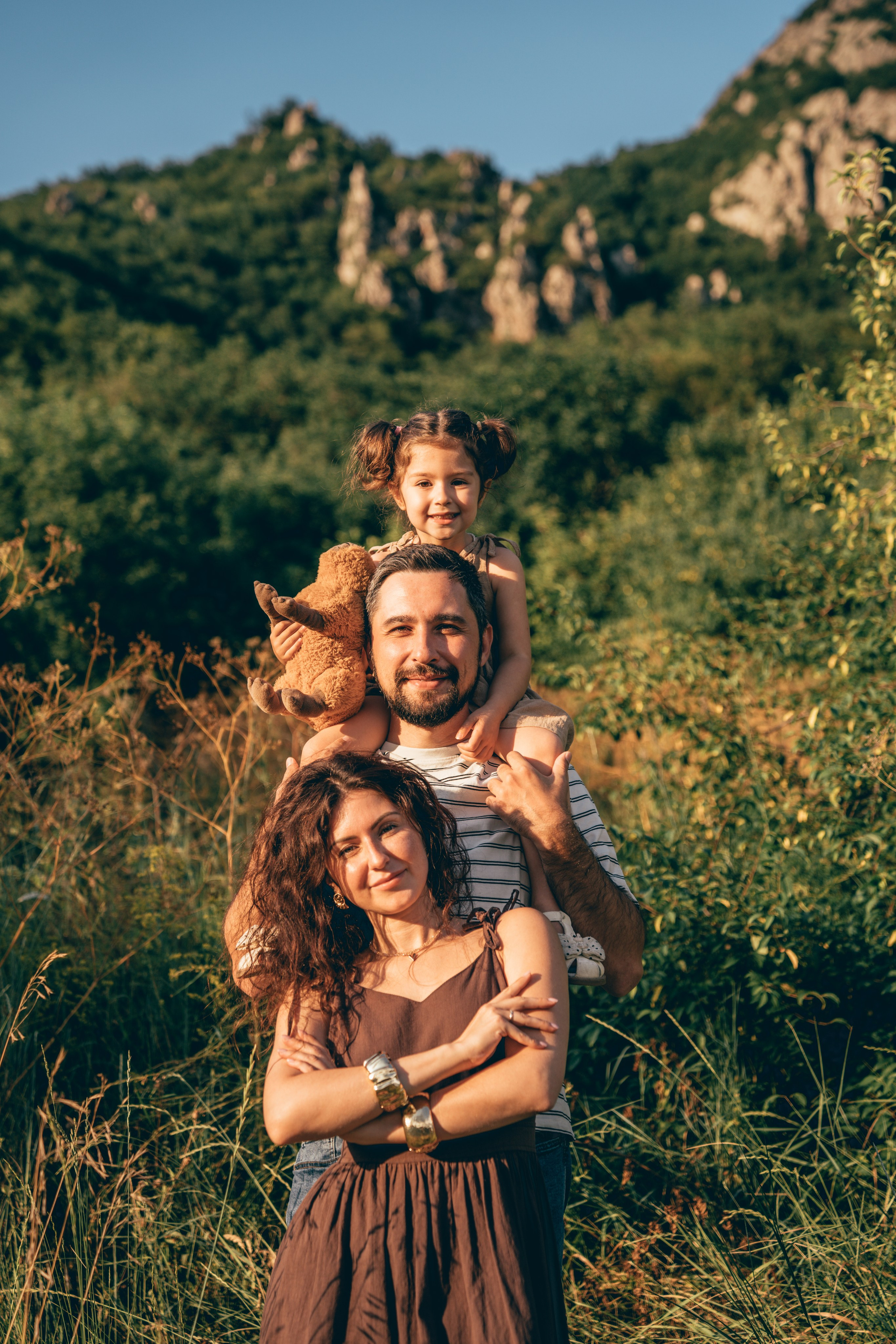 Семейная фотосессия на Бештау. Фотограф КМВ|ГОРЫ Пятигорск Железноводск Ессентуки Кисловодск Домбай Архыз Эльбрус