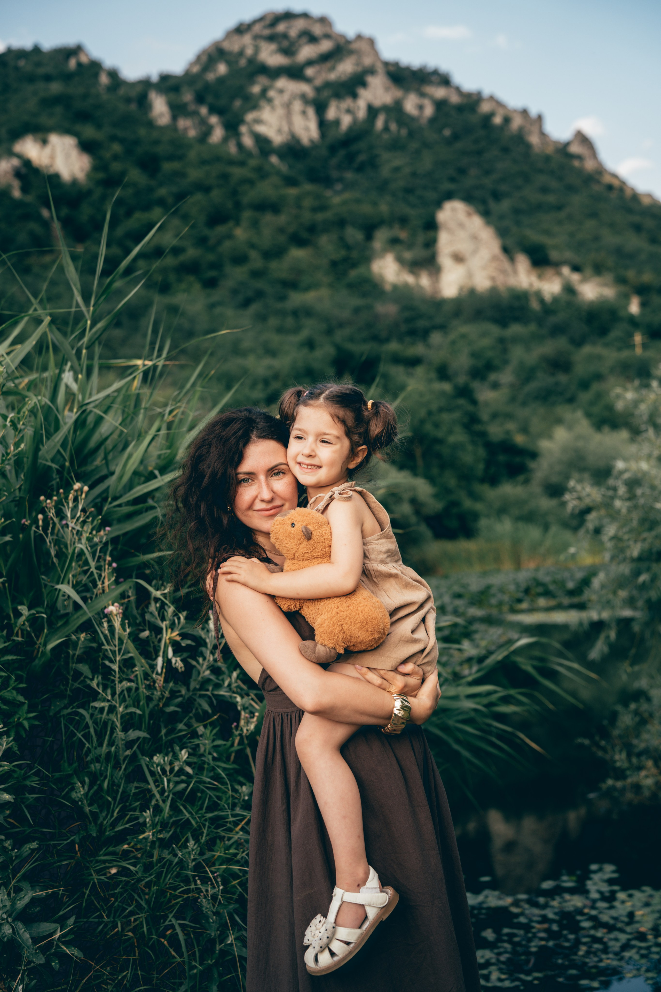 Семейная фотосессия на Бештау. Фотограф КМВ|ГОРЫ Пятигорск Железноводск Ессентуки Кисловодск Домбай Архыз Эльбрус