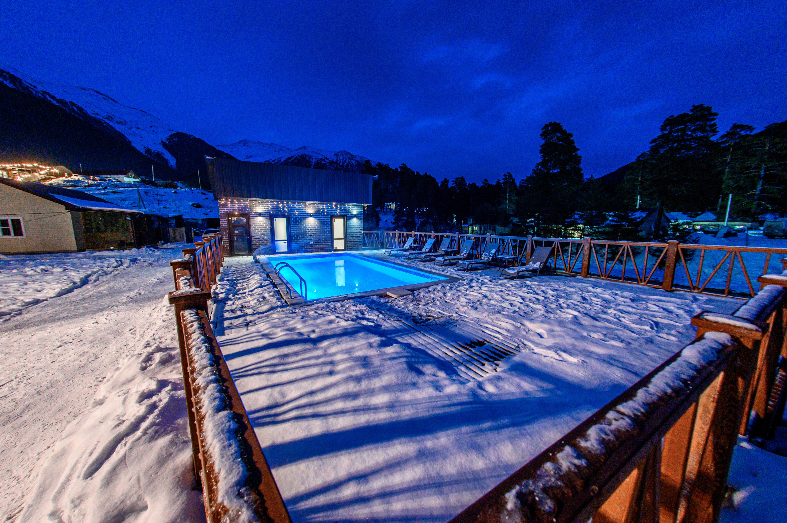 Гостиницы. Евгений Уфаев, фотограф