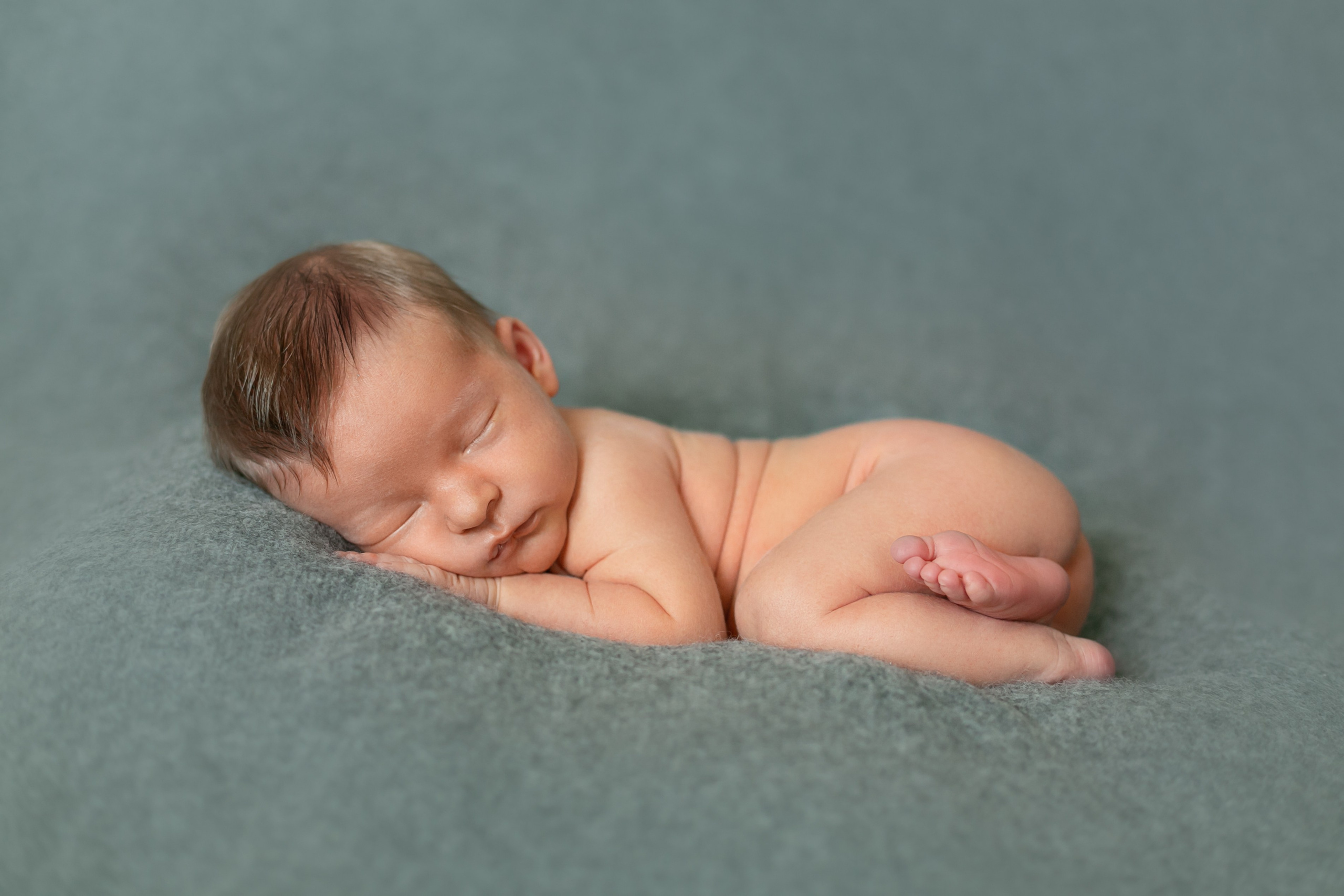 PH @blossombabyru. Retoucher Aleksmokh