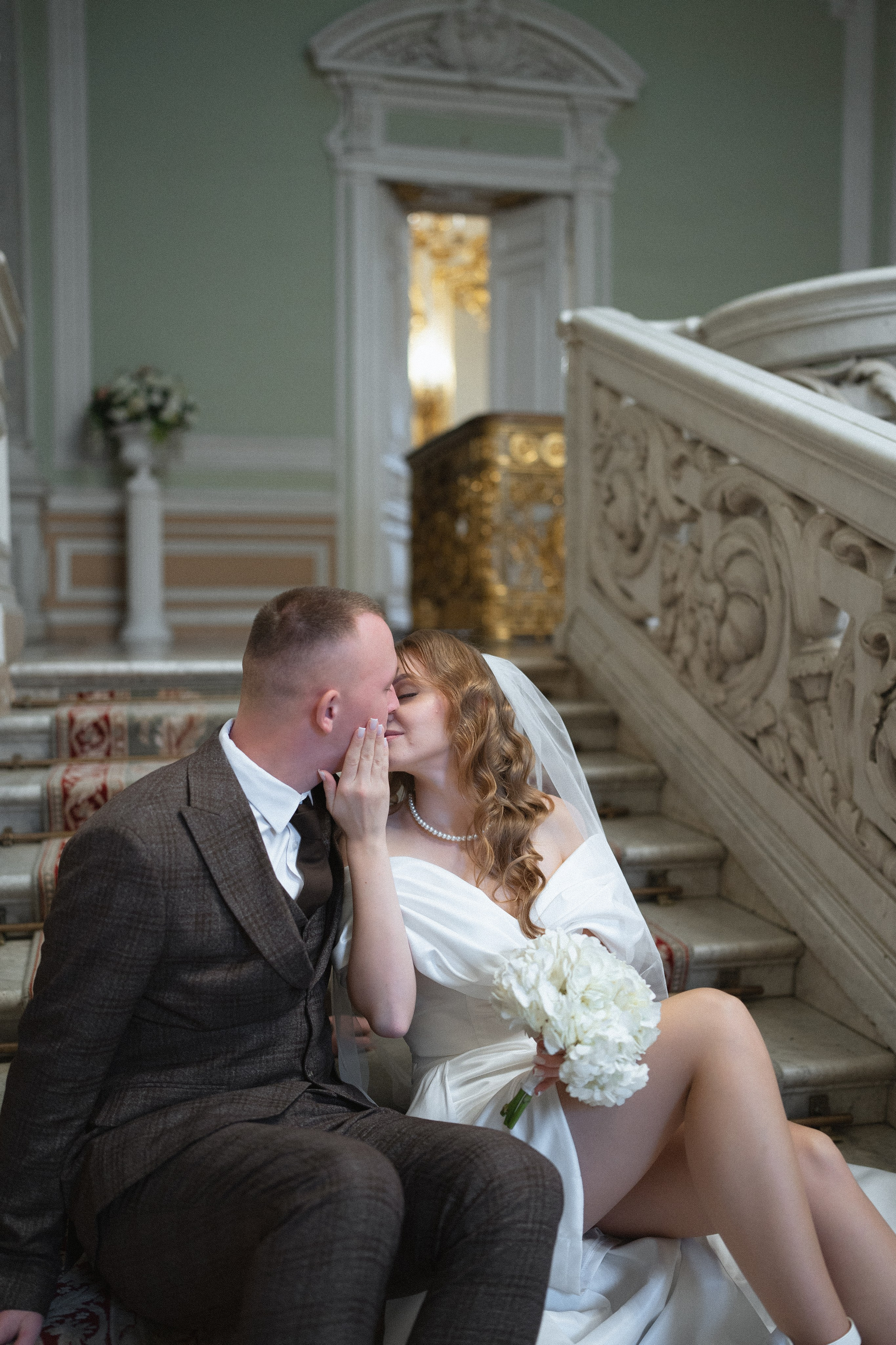 Дмитрий и Кира (Эрмитаж). Свадебный фотограф в Санкт-Петербурге