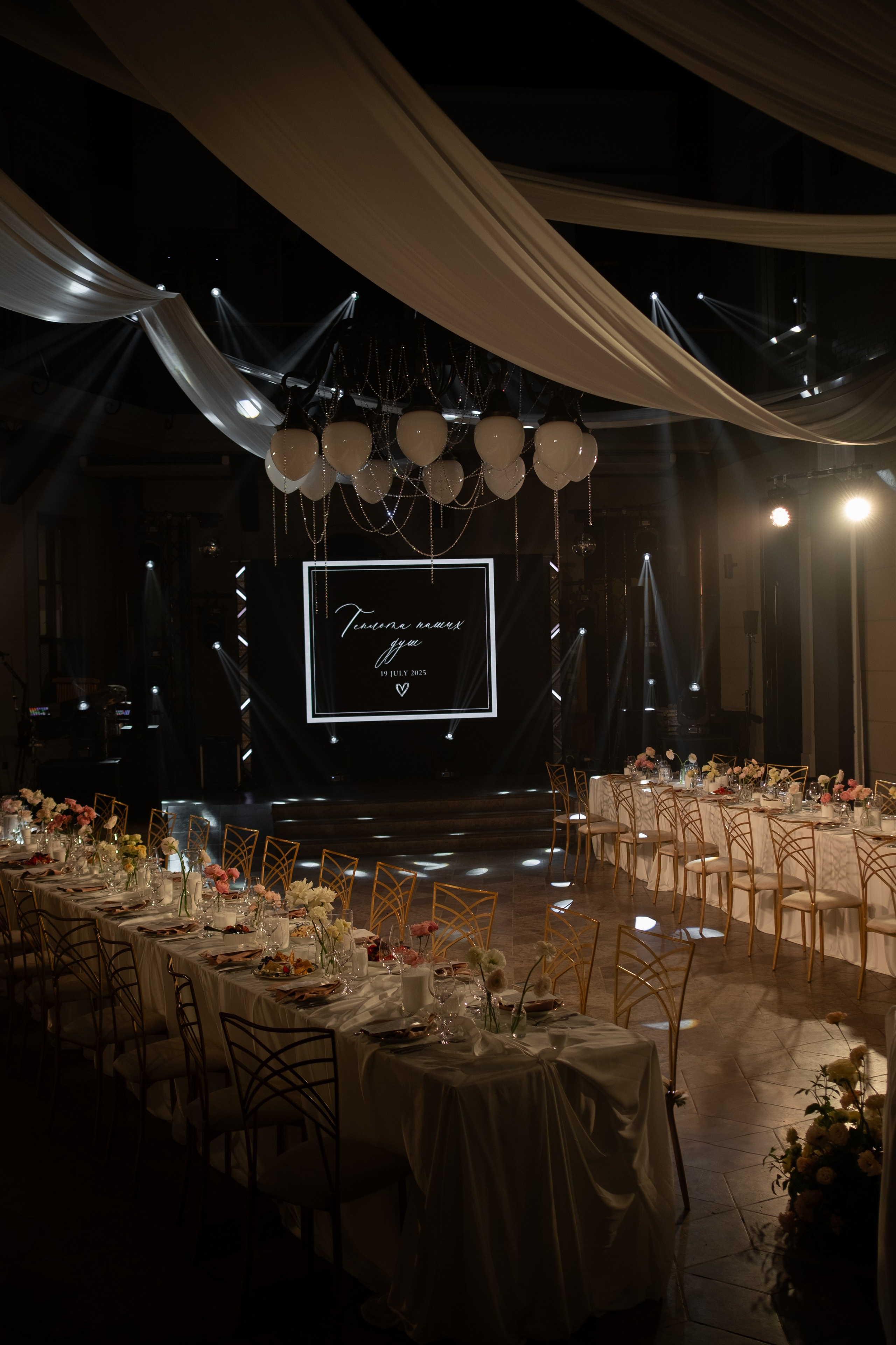 Счастливые часов не наблюдают. Свадебный и семейный фотограф в Санкт-Петербурге