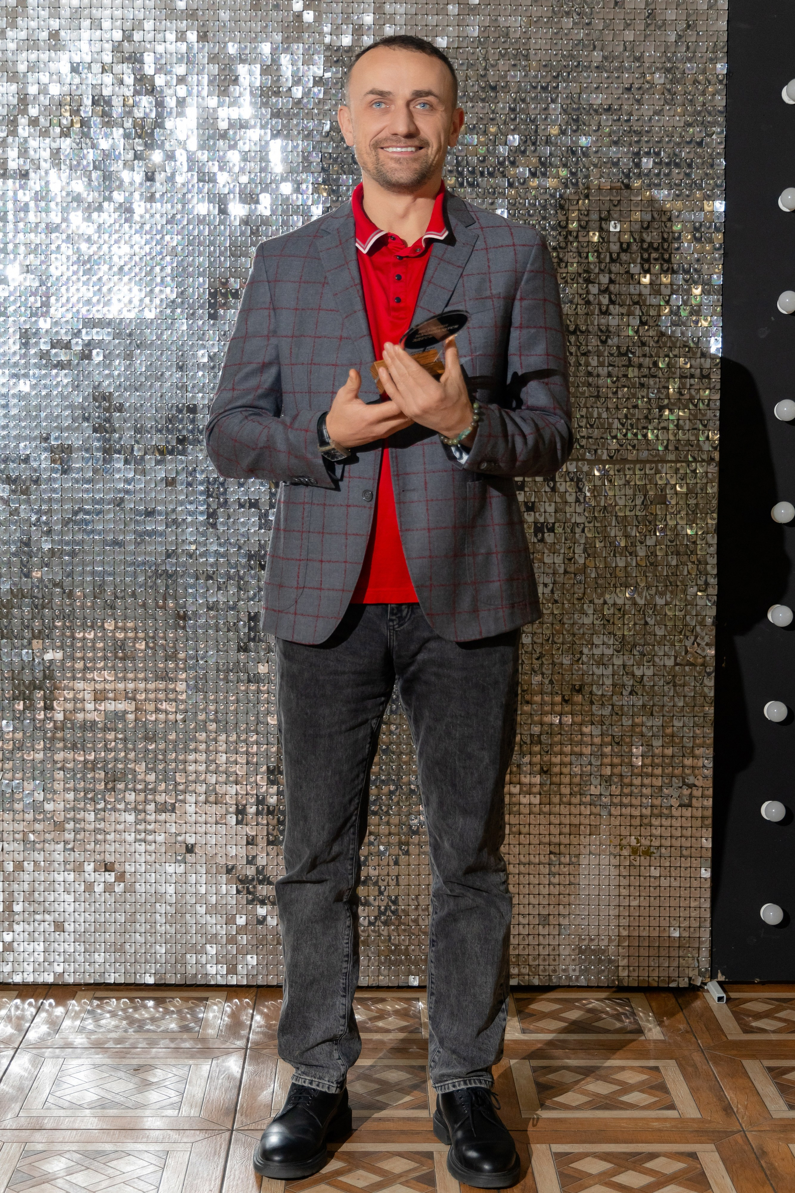 Корпоративная фотосъемка для кафе GARAGE | Новый год 2025 | Минск. Свадебный фотограф в Минске/Беларуси Сергей Спиридонов