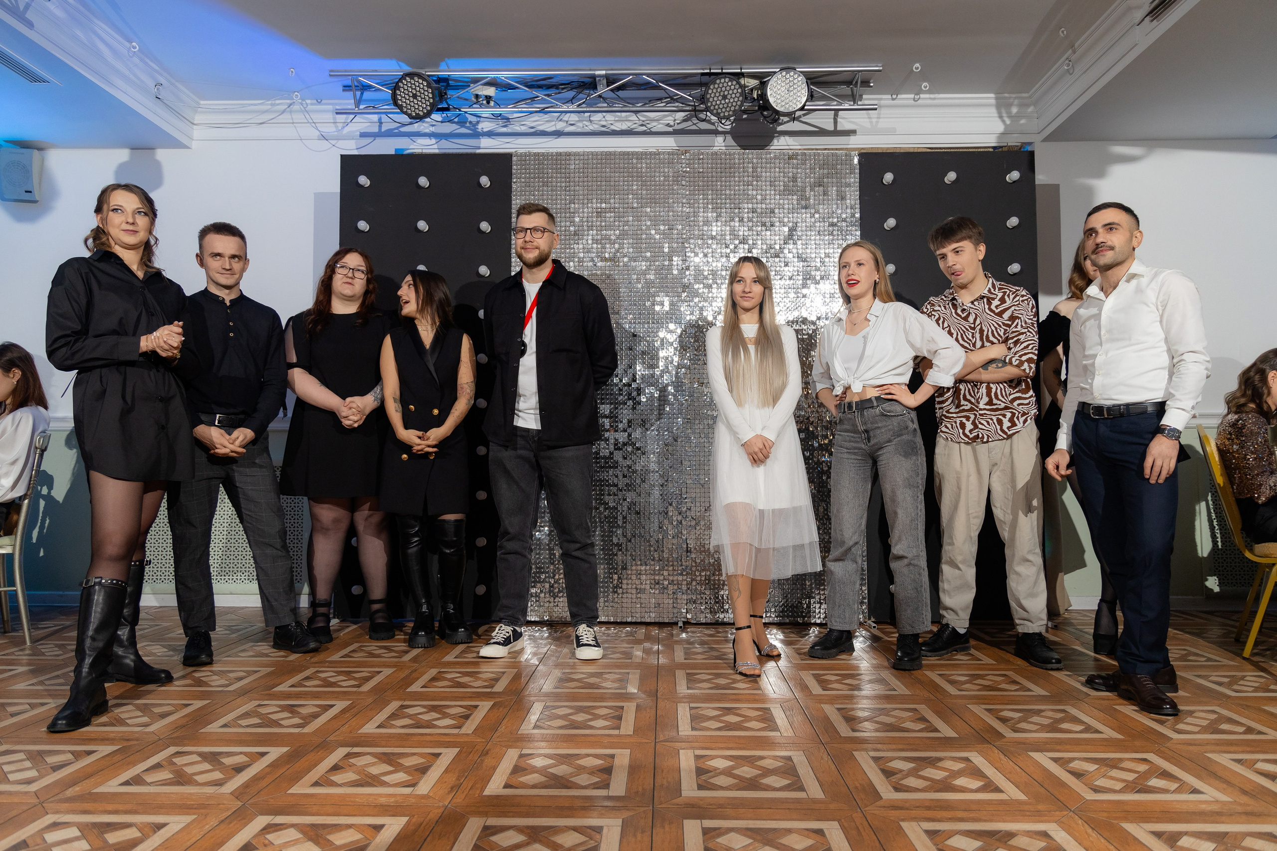 Корпоративная фотосъемка для кафе GARAGE | Новый год 2025 | Минск. Свадебный фотограф в Минске/Беларуси Сергей Спиридонов