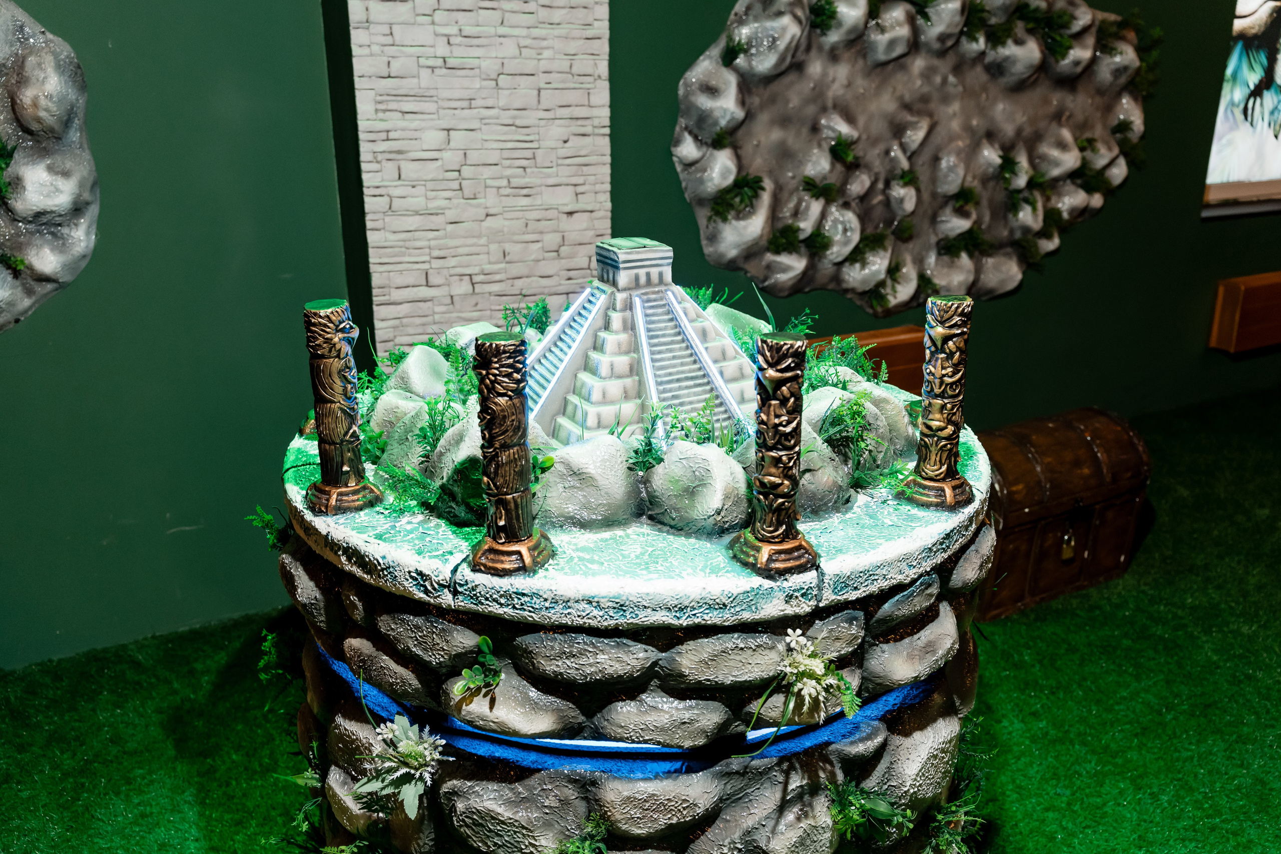 С Днем Рождения, Гена! Остров Discovery