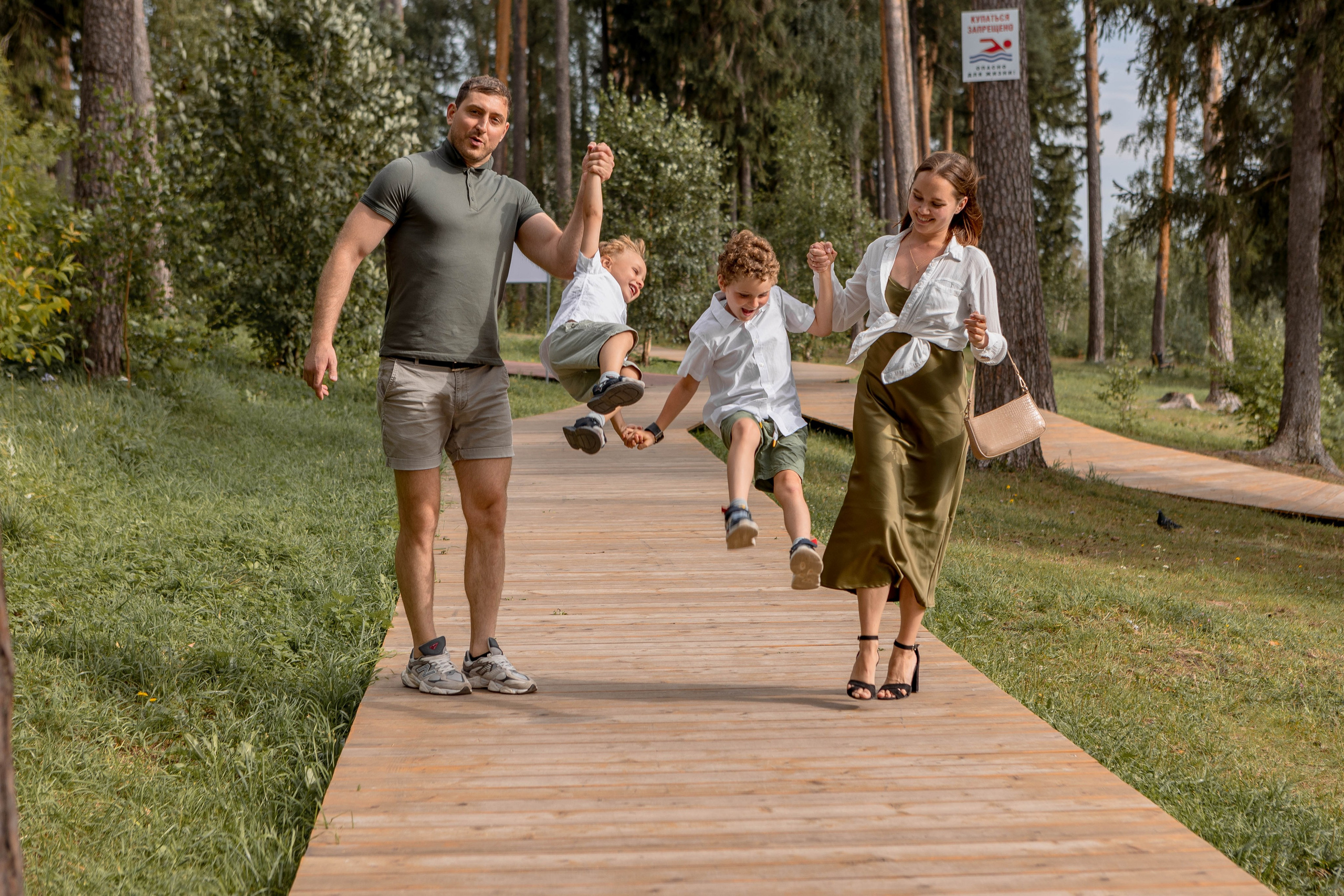 Семейный и репортажный фотограф Иваново. Фотокниги и выпускные альбомы в Иваново