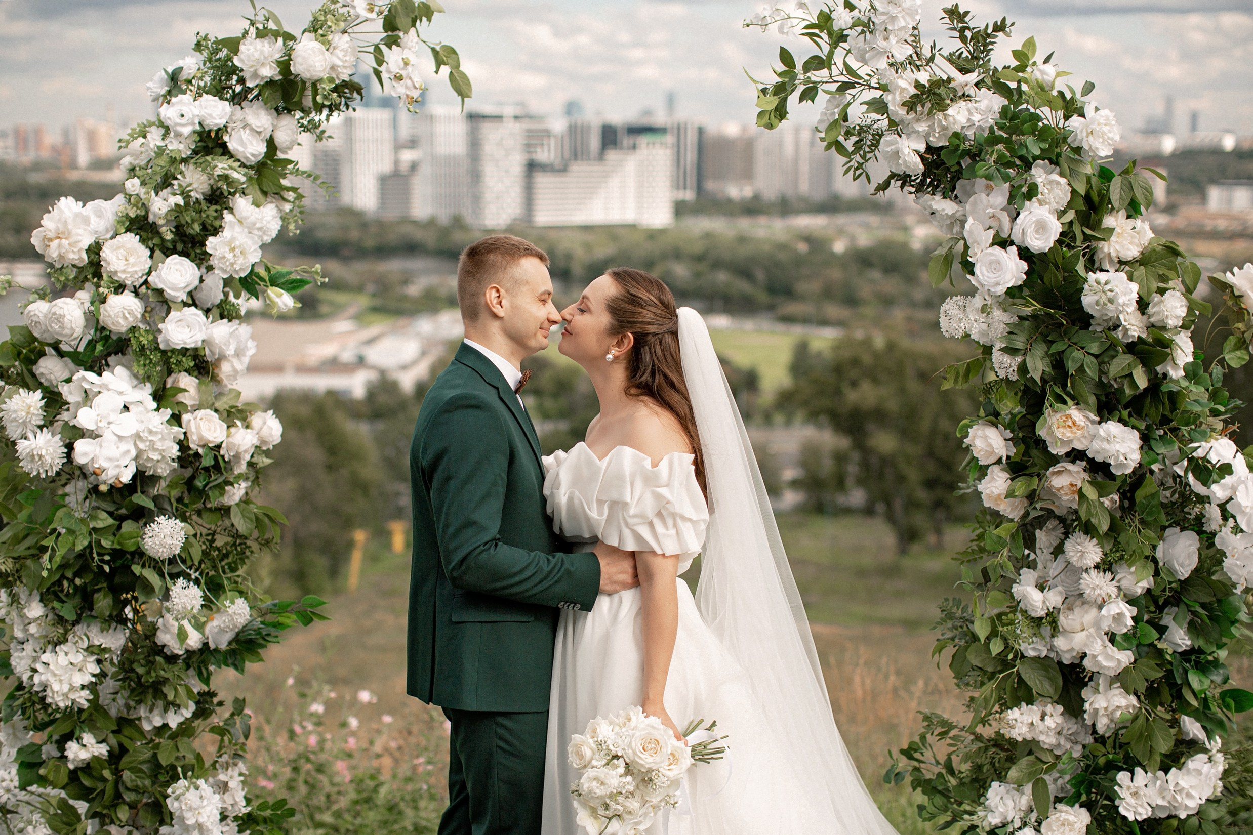 Свадьба на природе. Свадебный и портретный фотограф Москва