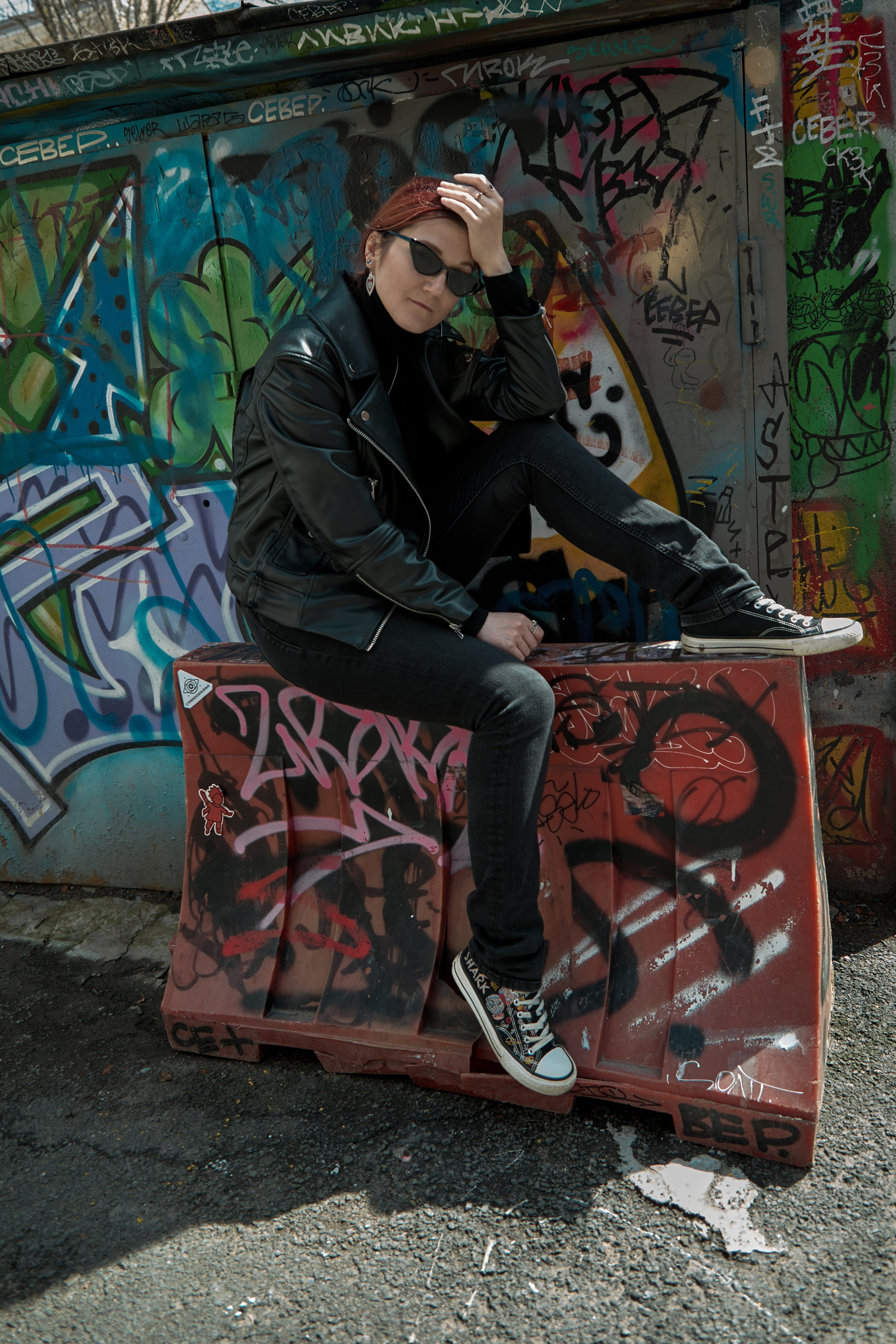 Катерина в Питерском дворе. Портретный фотограф Санкт-Петербург, Пхукет