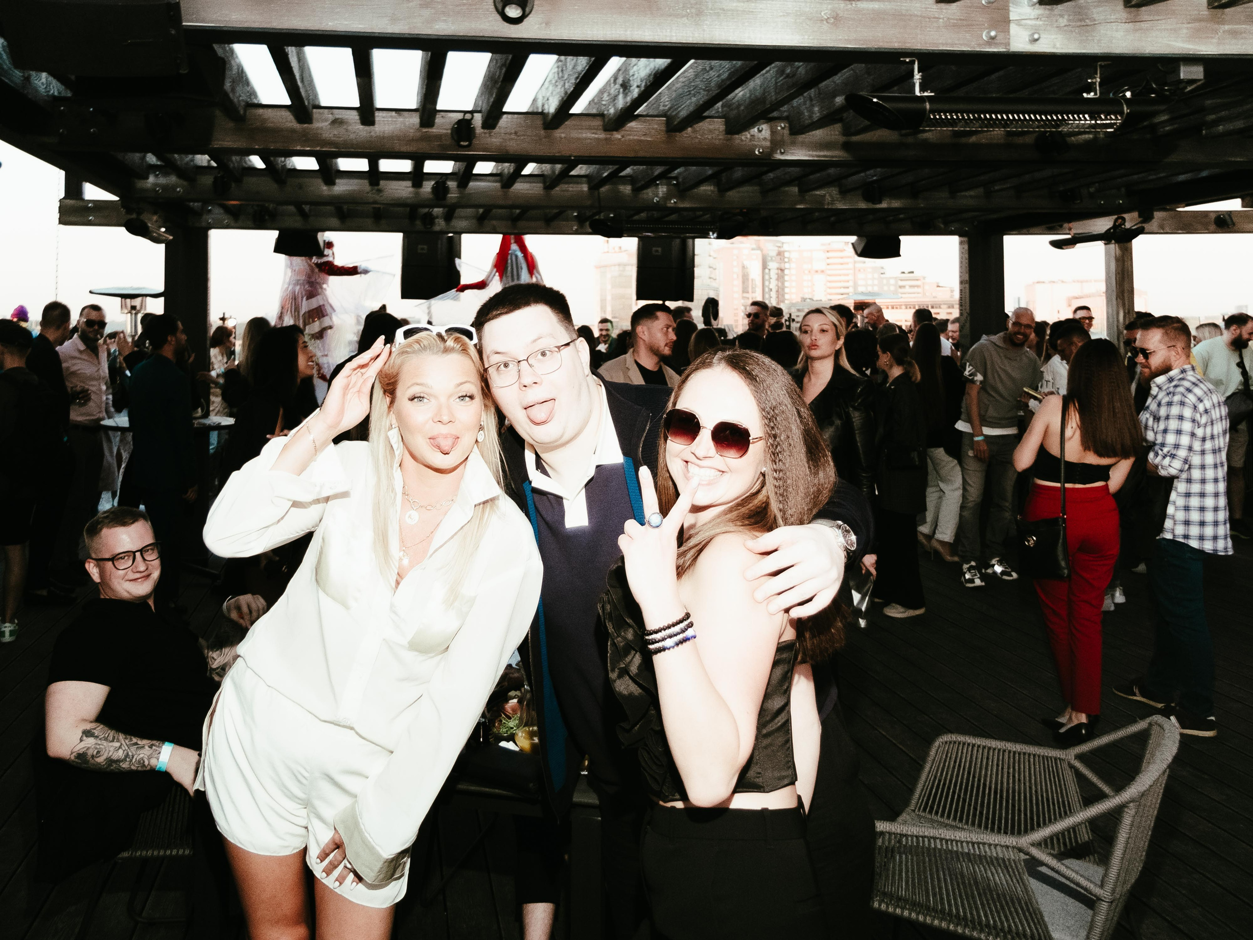 ROOF PLACE 18\05. Коммерческий Фотограф Виктор Фоменых