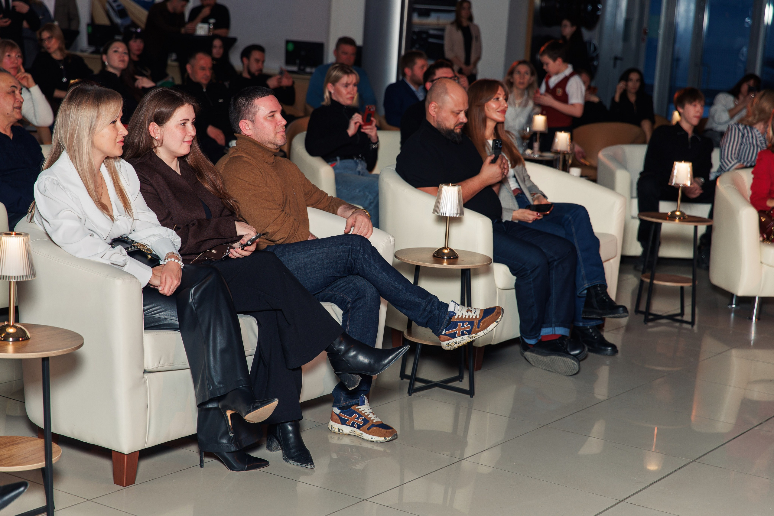 Презентация новой Toyota RAV4. Репортажный и свадебный фотограф в Уфе Павел Кожевников