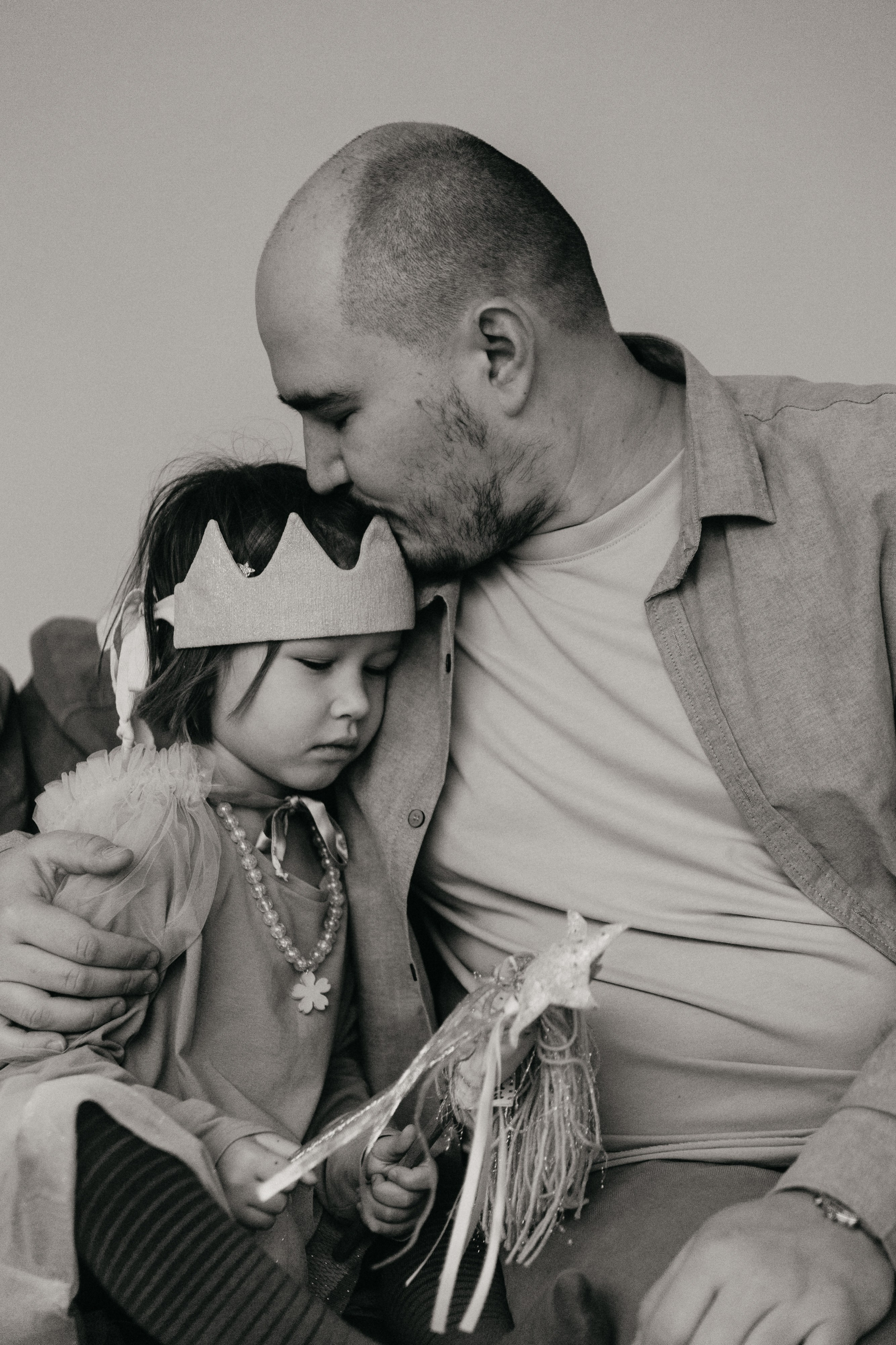 Мика, Саша, Сара. Главная